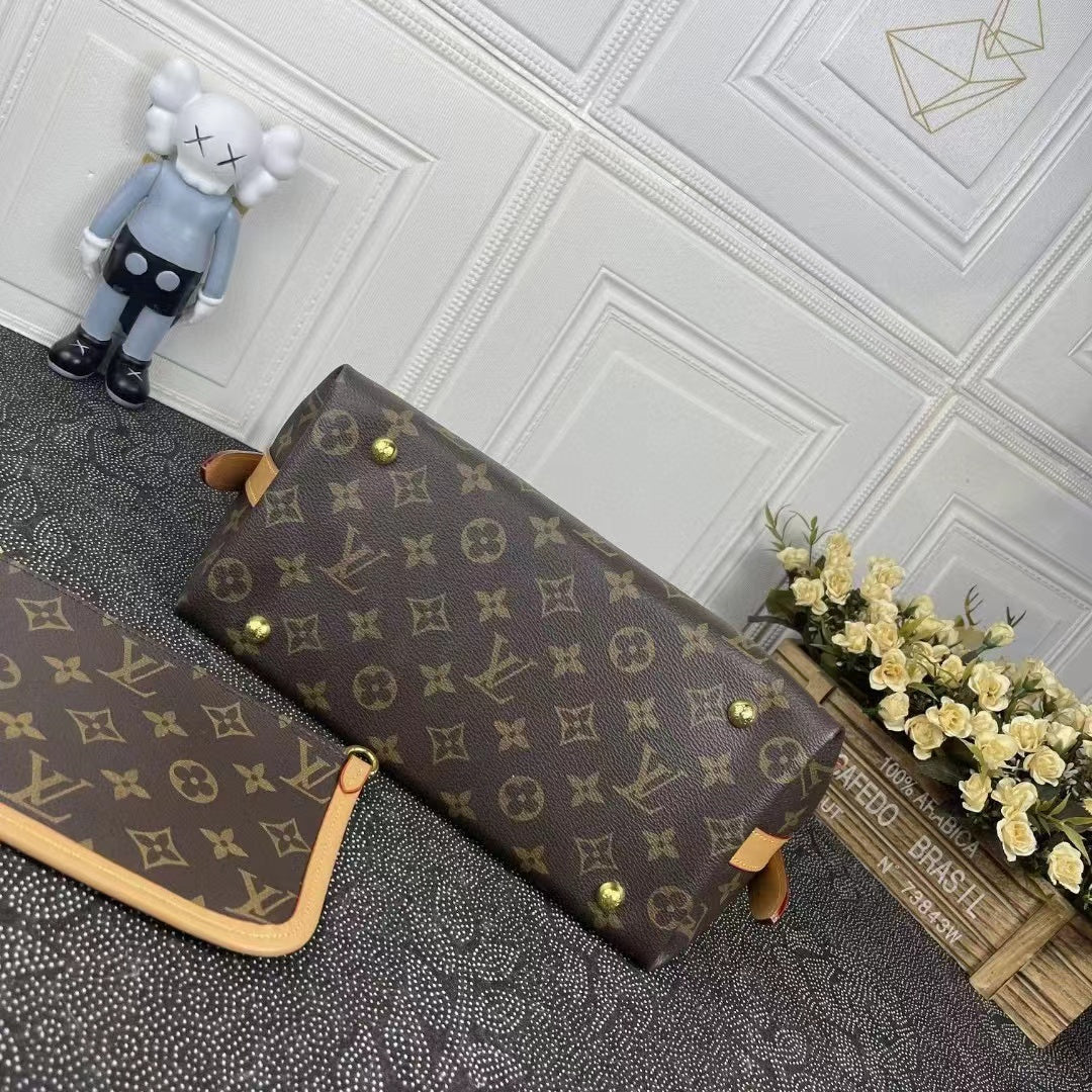 B12X14E258 Popular   leather bag 
