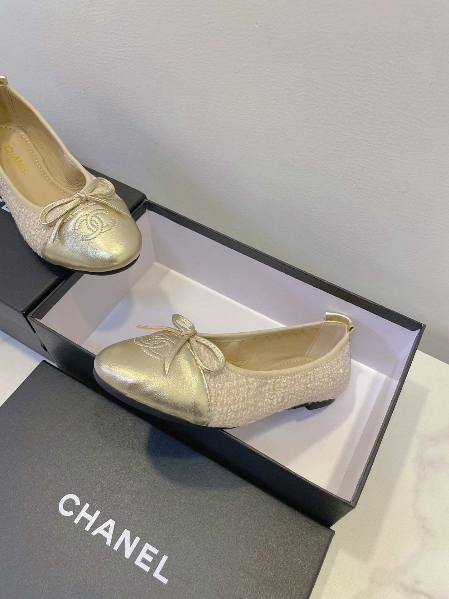 Z2Q95C107 Popular high-quality  shoes
