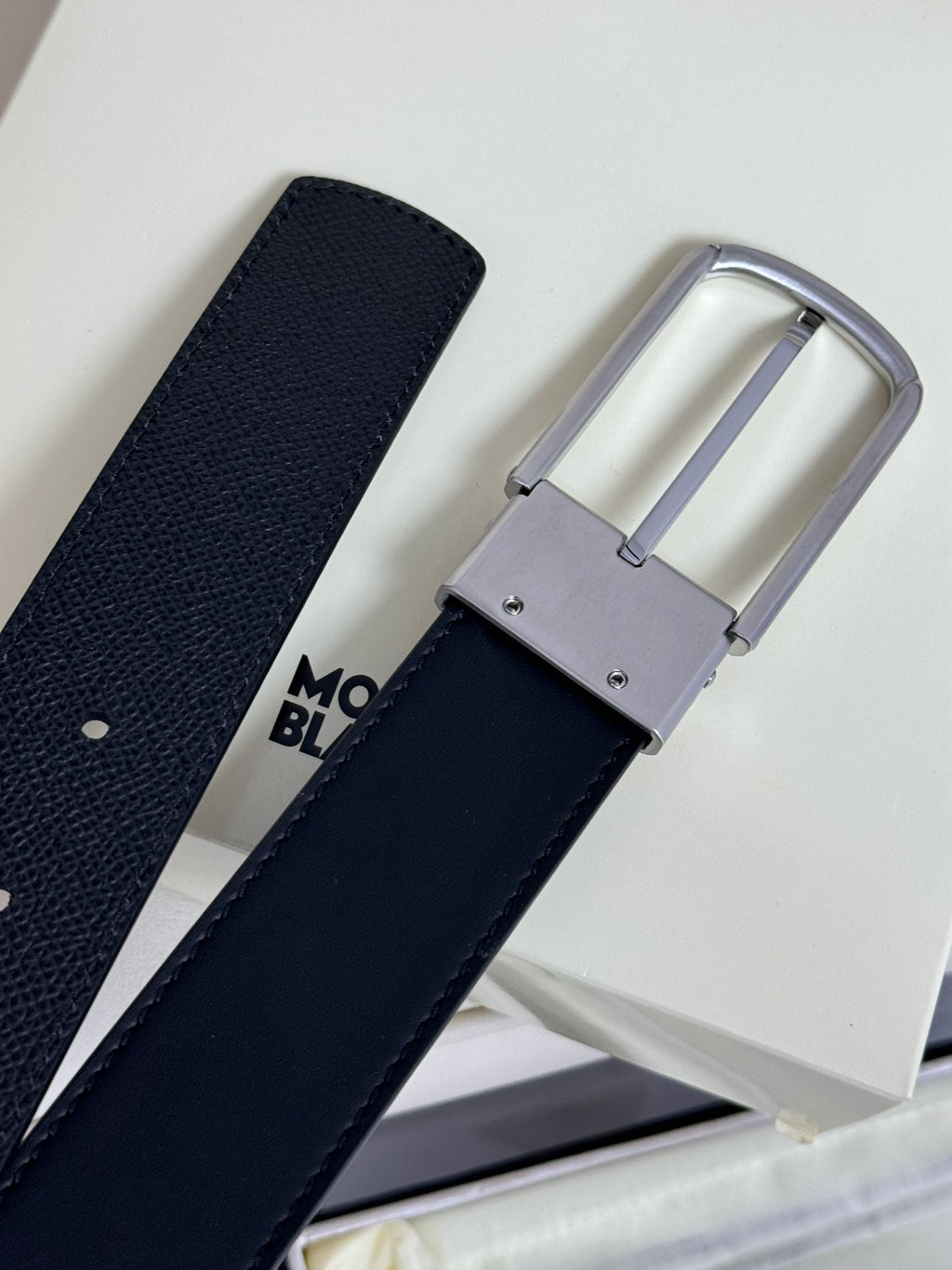 P1R55A235 Popular   High quality belt With full package
