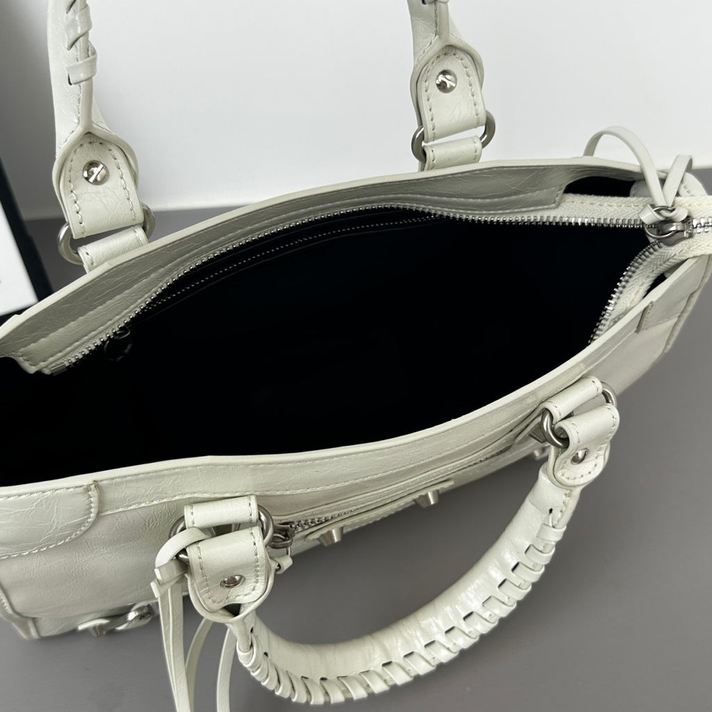 B1P36J117 Popular leather bag