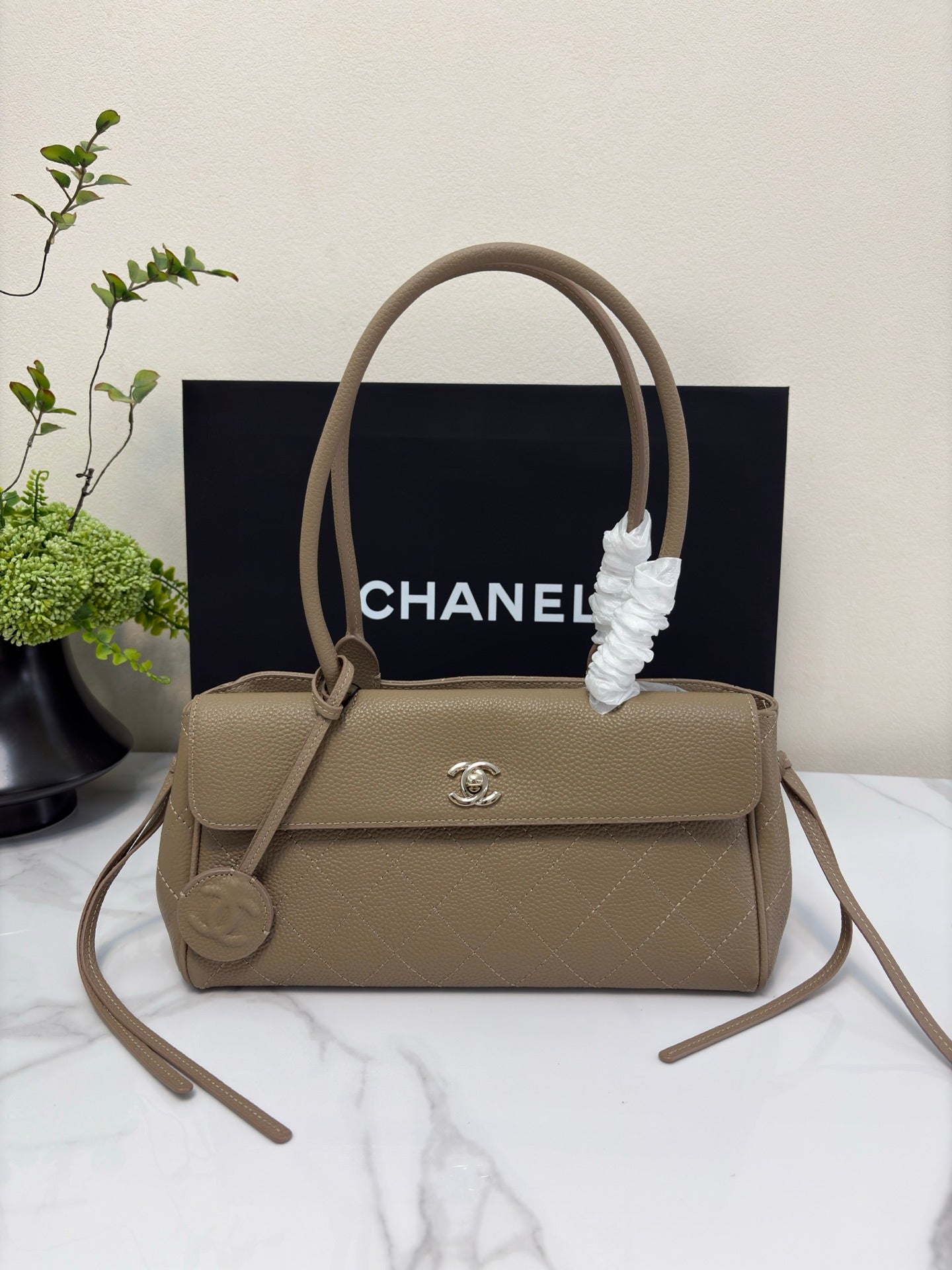 B1P36C79 Popular leather bag