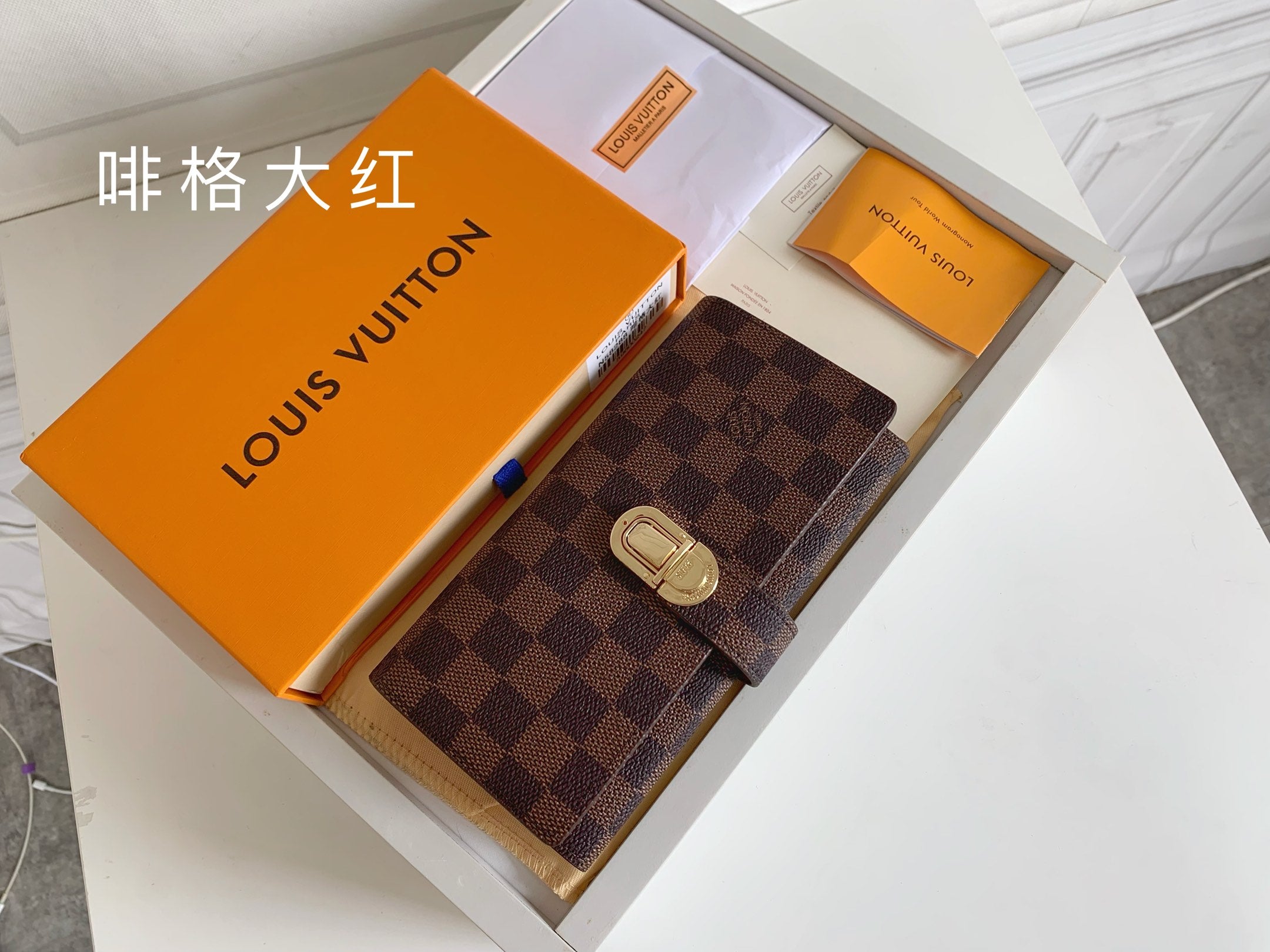 B1X104E73 Popular   leather wallets with package