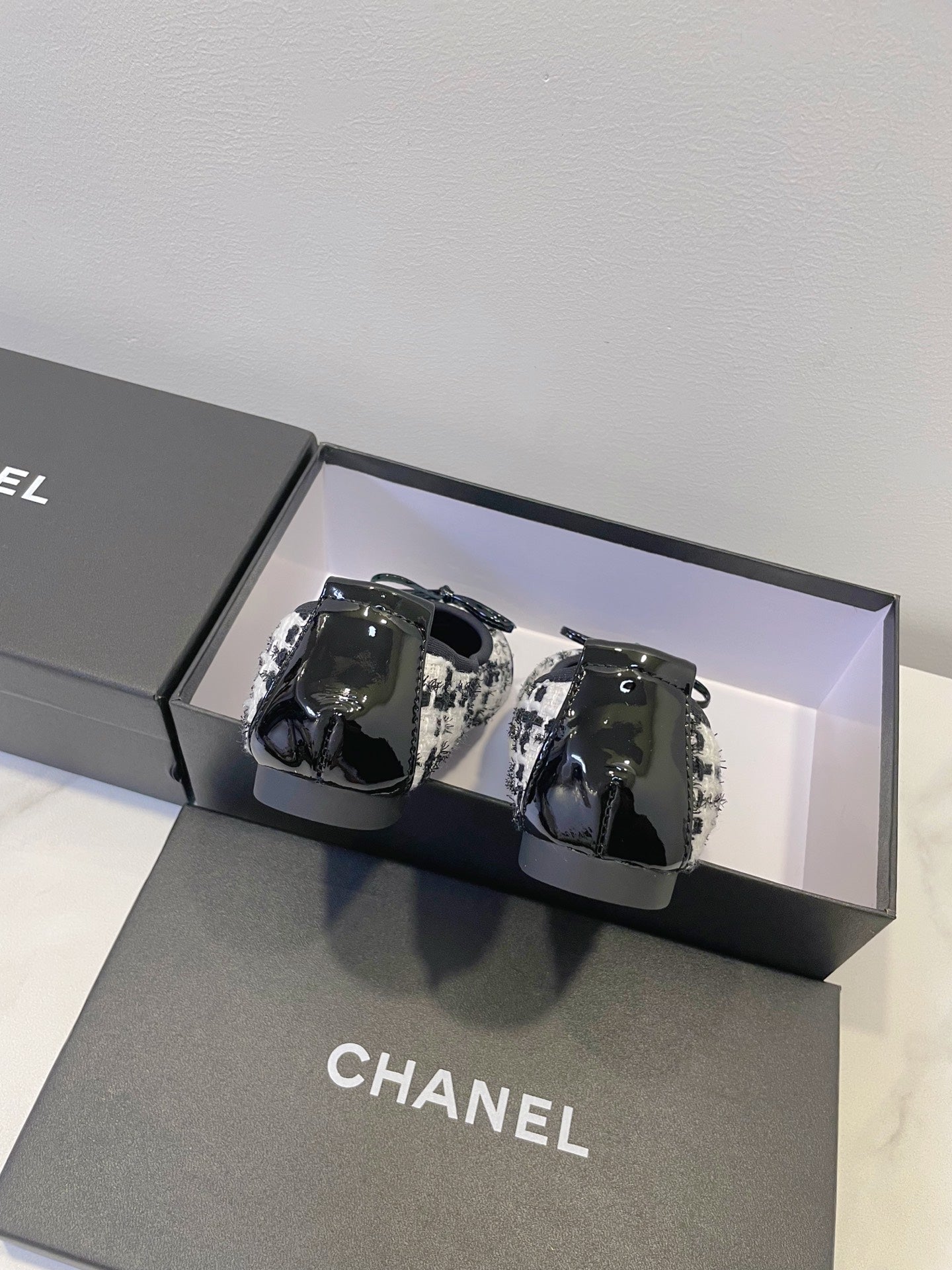 Z2Q95C106 Popular high-quality  shoes