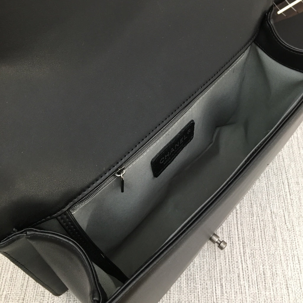 B5X121C60 Popular  leather bag 