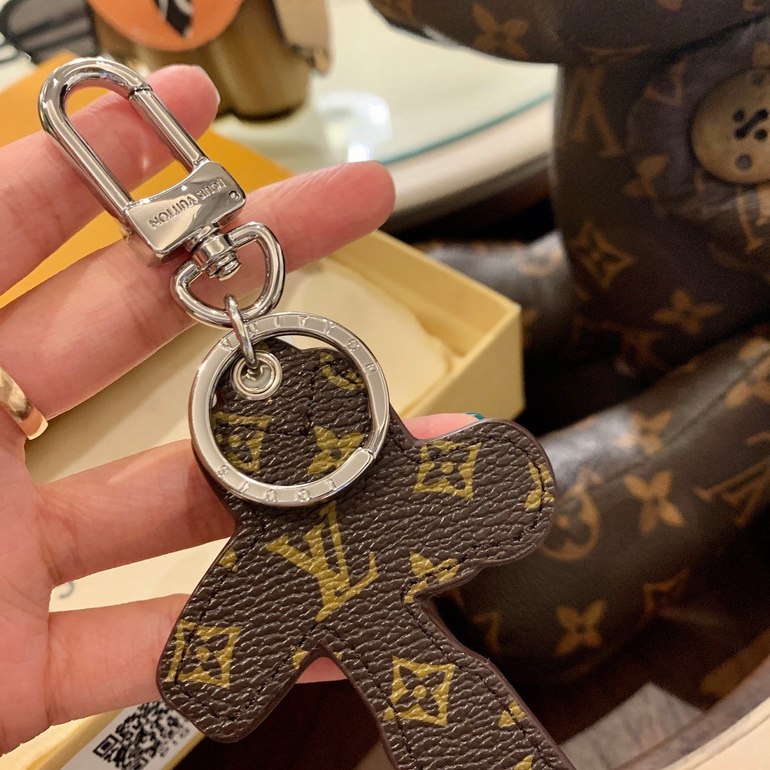 A1Z105E94 Popular bag 's charms accessories