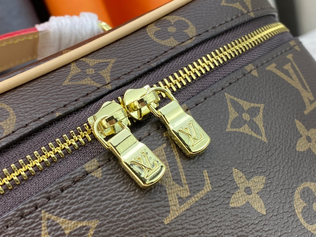 B1X34E273 Popular  leather bag 