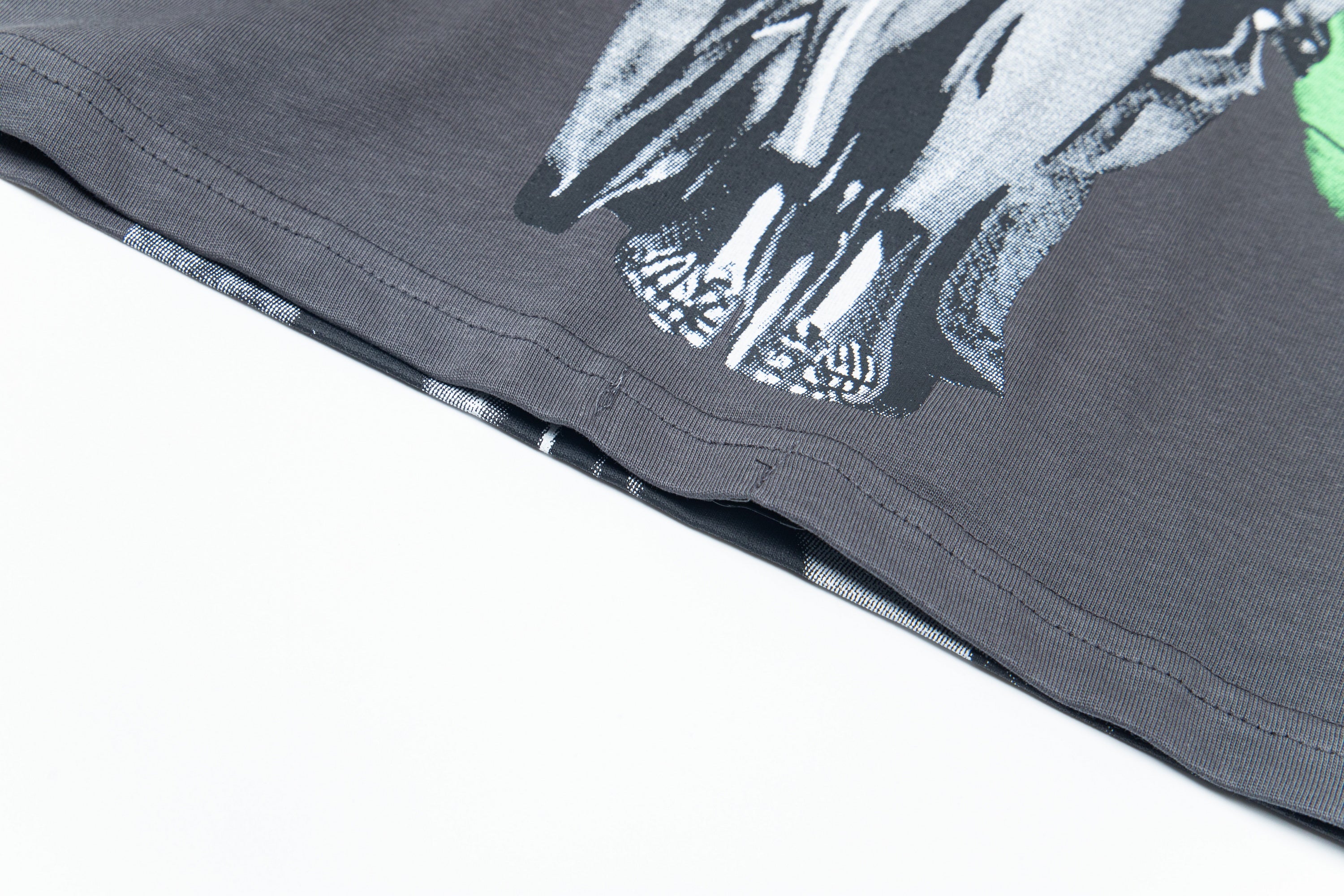 U1R45A142 Popular T-shirt