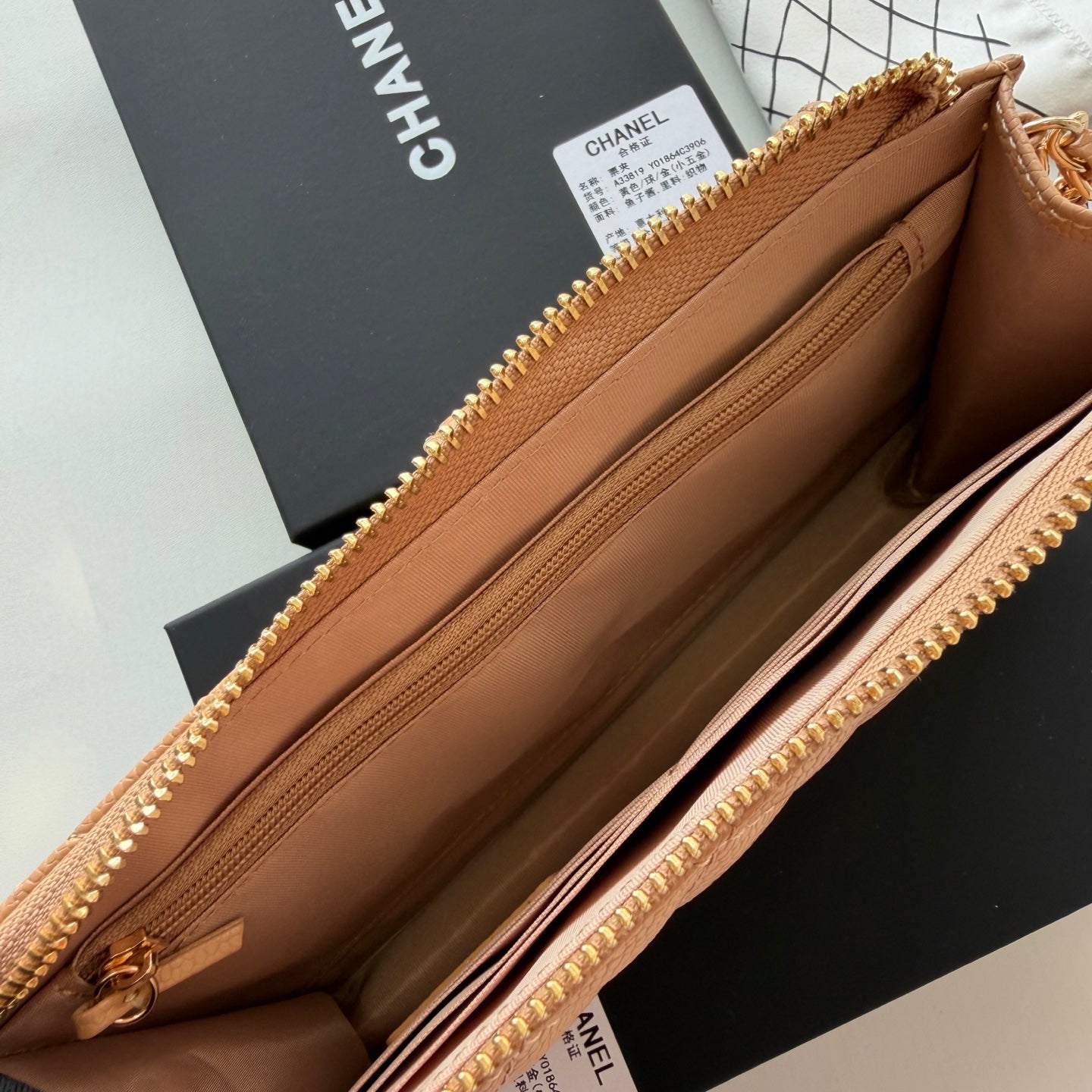 B1P46C23 Popular leather bag