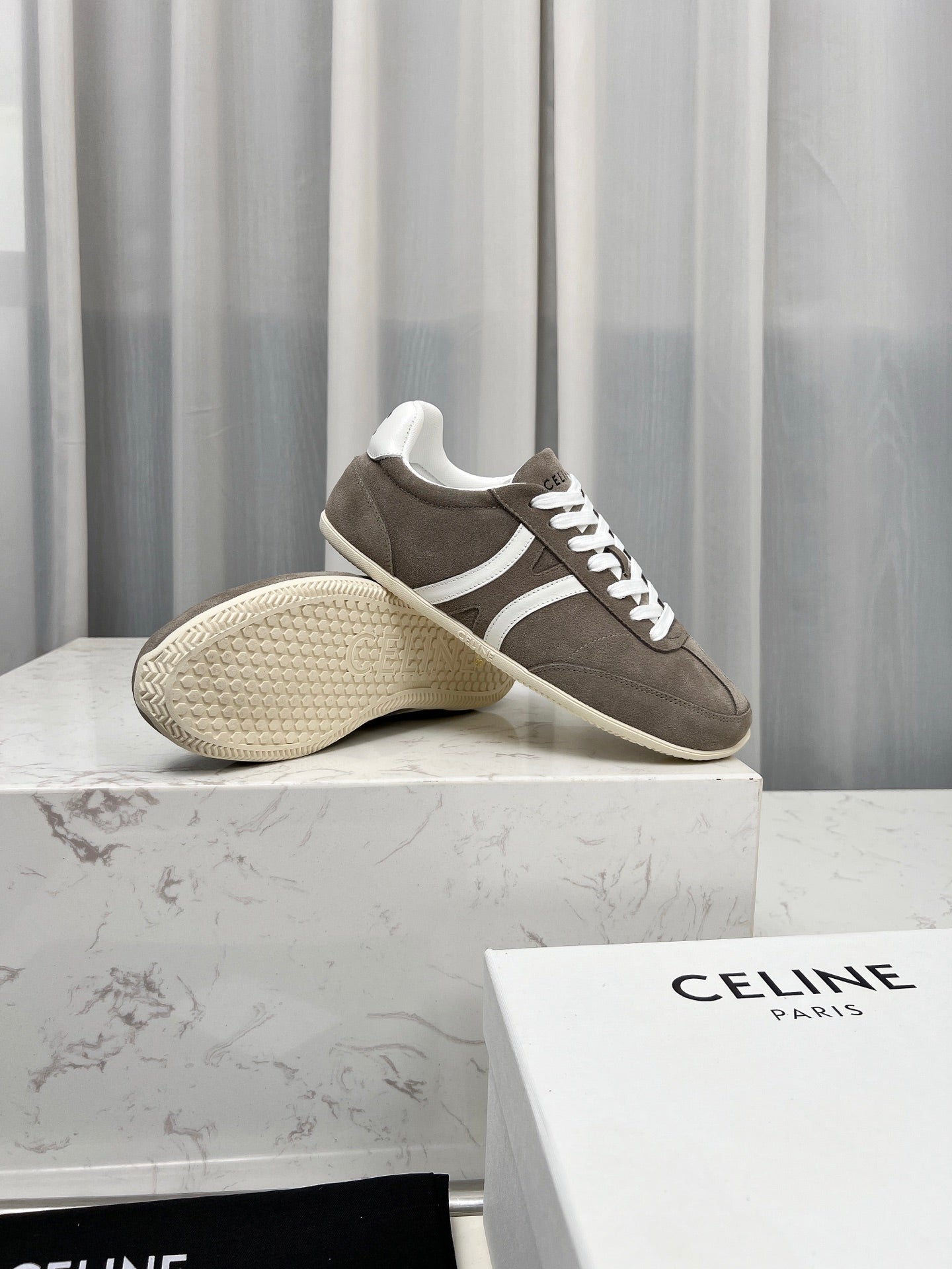 Z2Q105N271 Popular high-quality Shoes