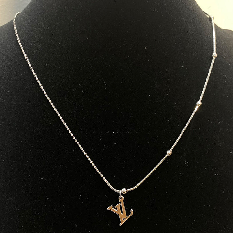 X1Z94E650K  Popular  Necklaces