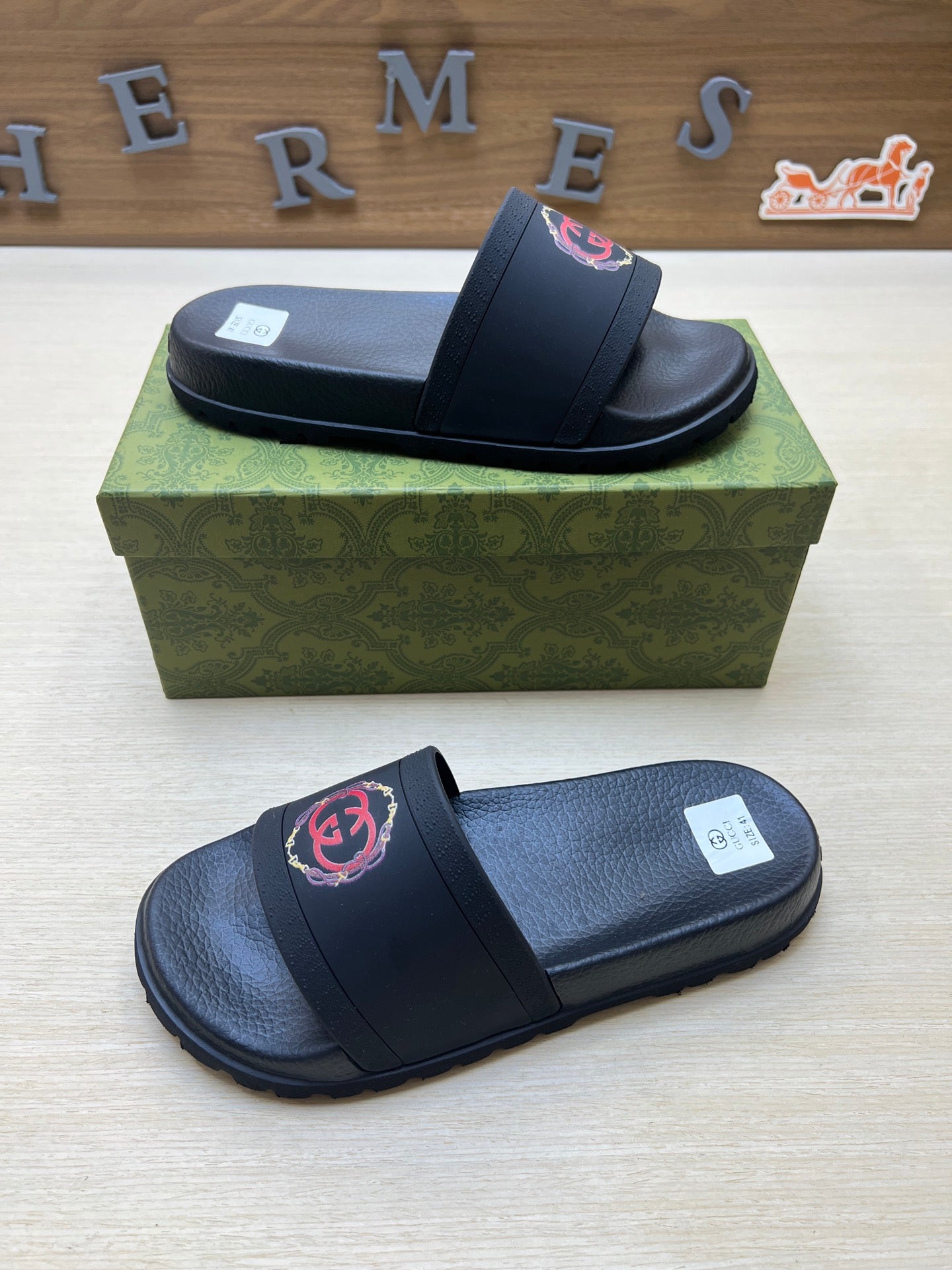 Z5R66B27 Popular Slippers