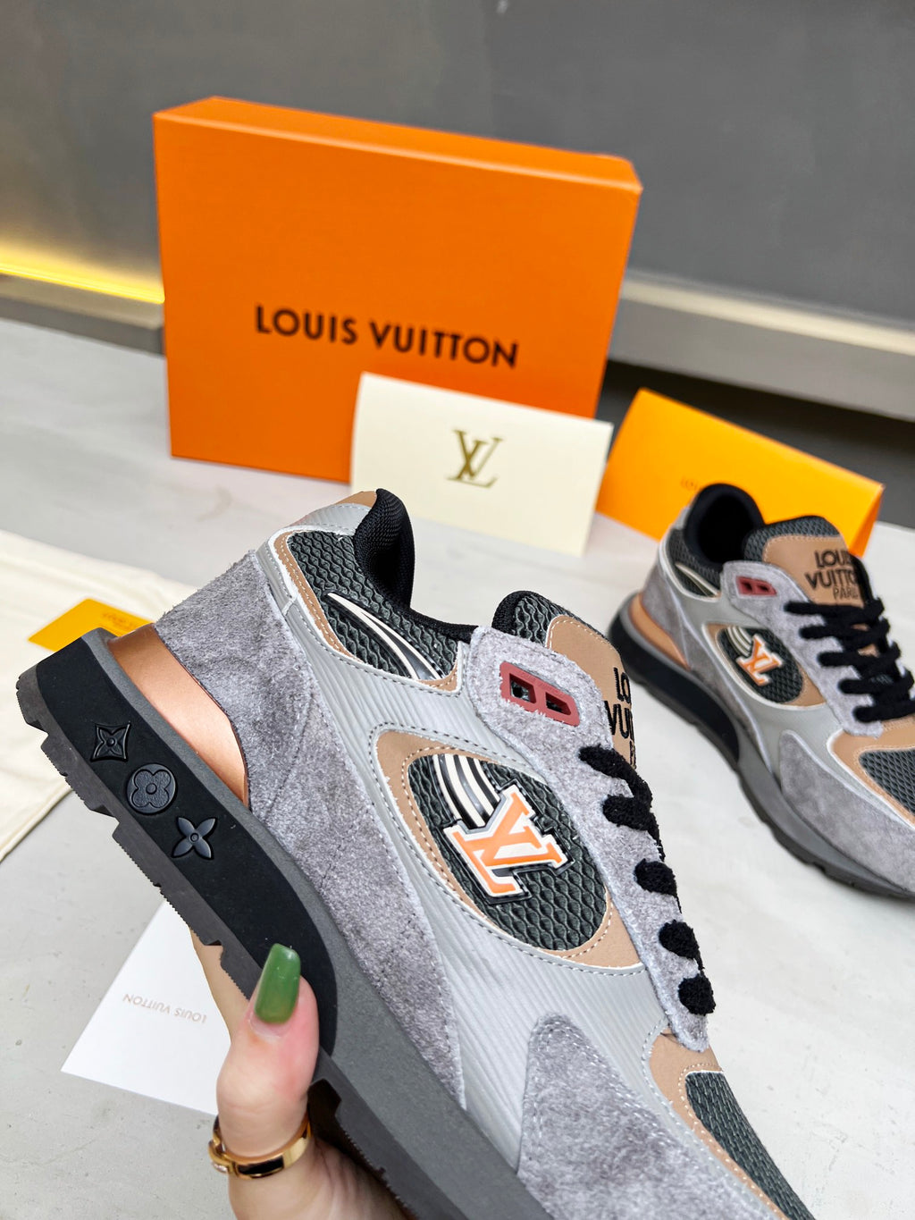 Z2Q105E228 Popular high-quality  Shoes