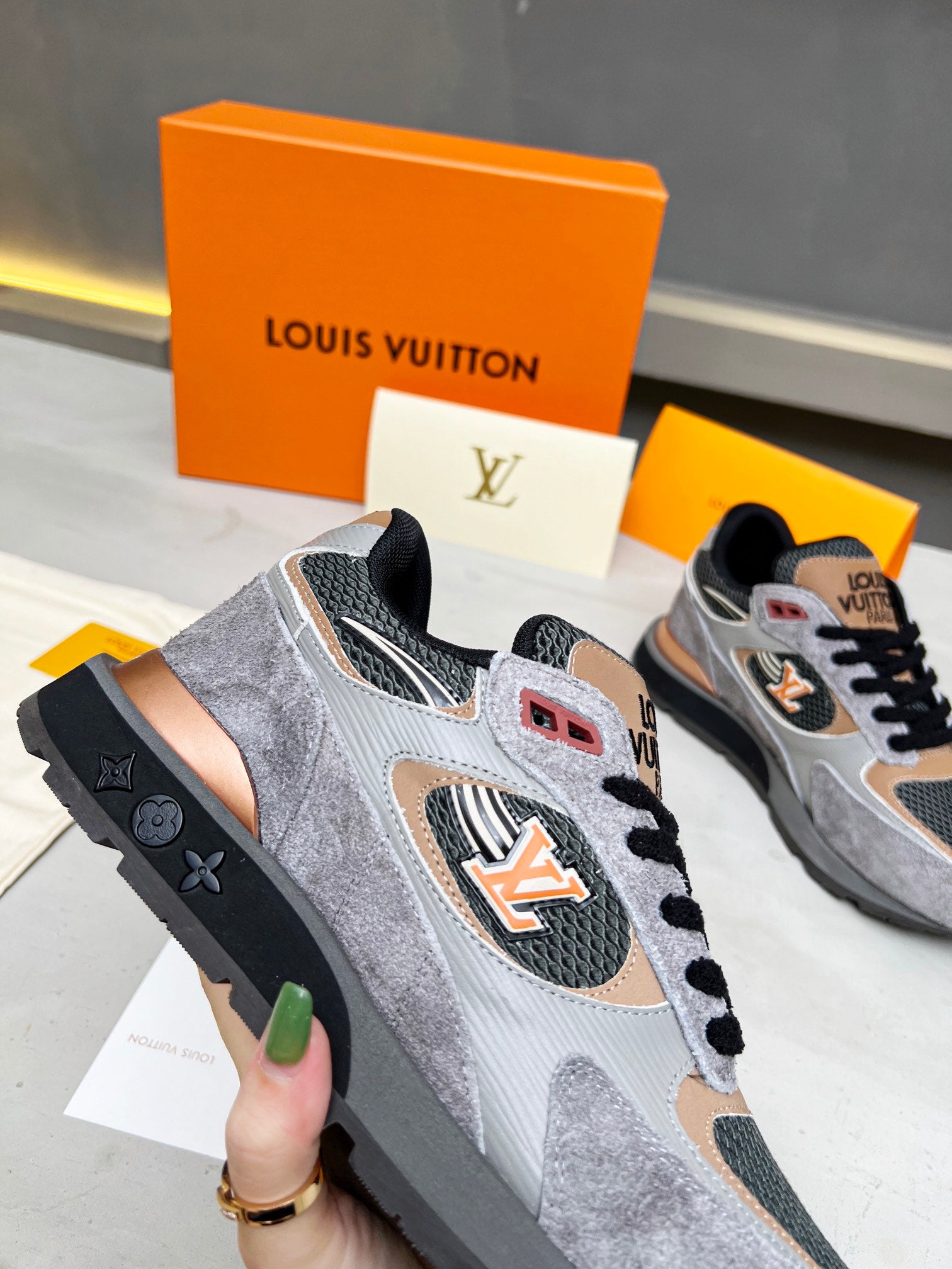 Z2Q105E228 Popular high-quality  Shoes