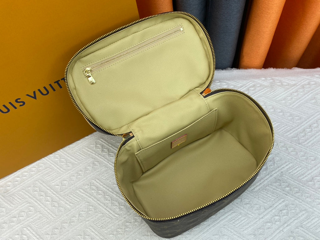 B1X34E273 Popular  leather bag 