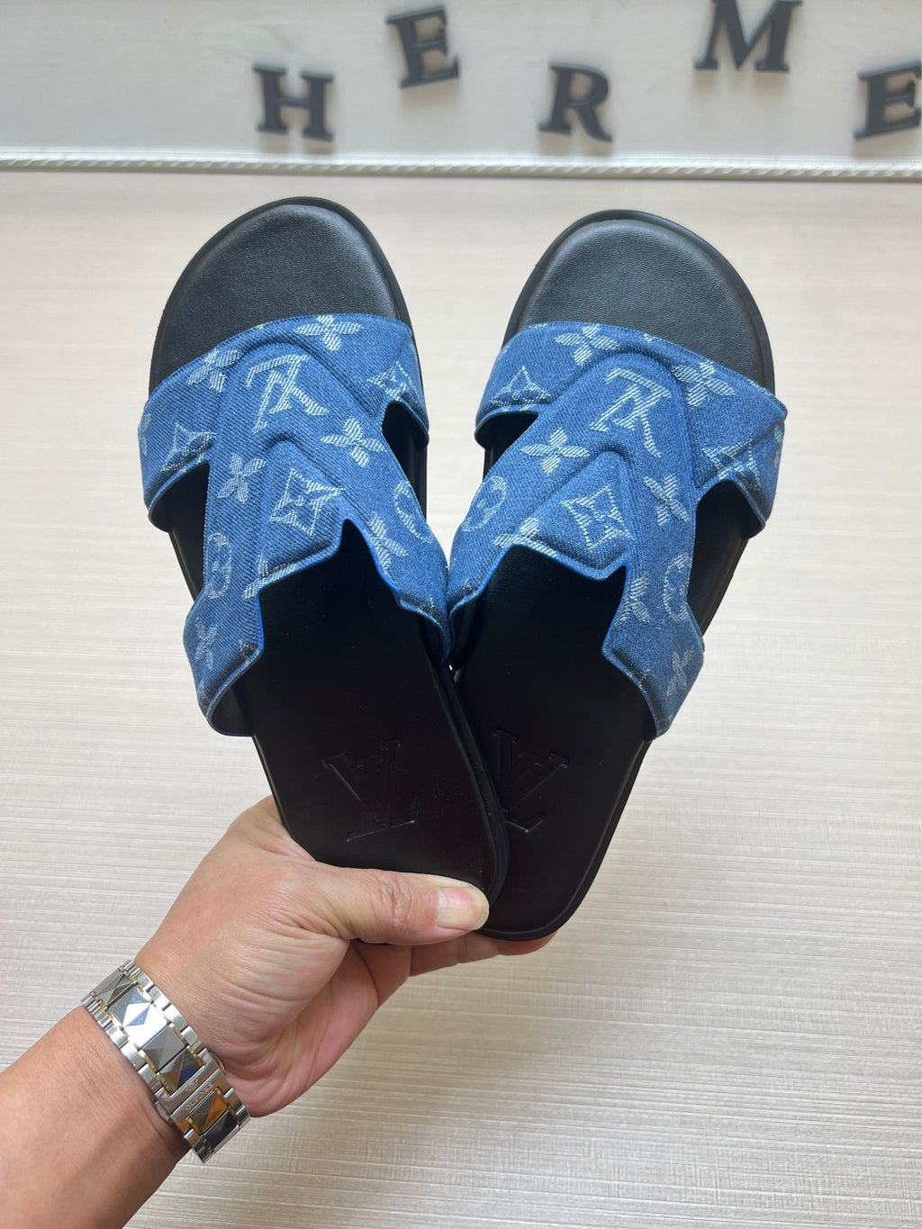 Z5ZE32 Popular slippers