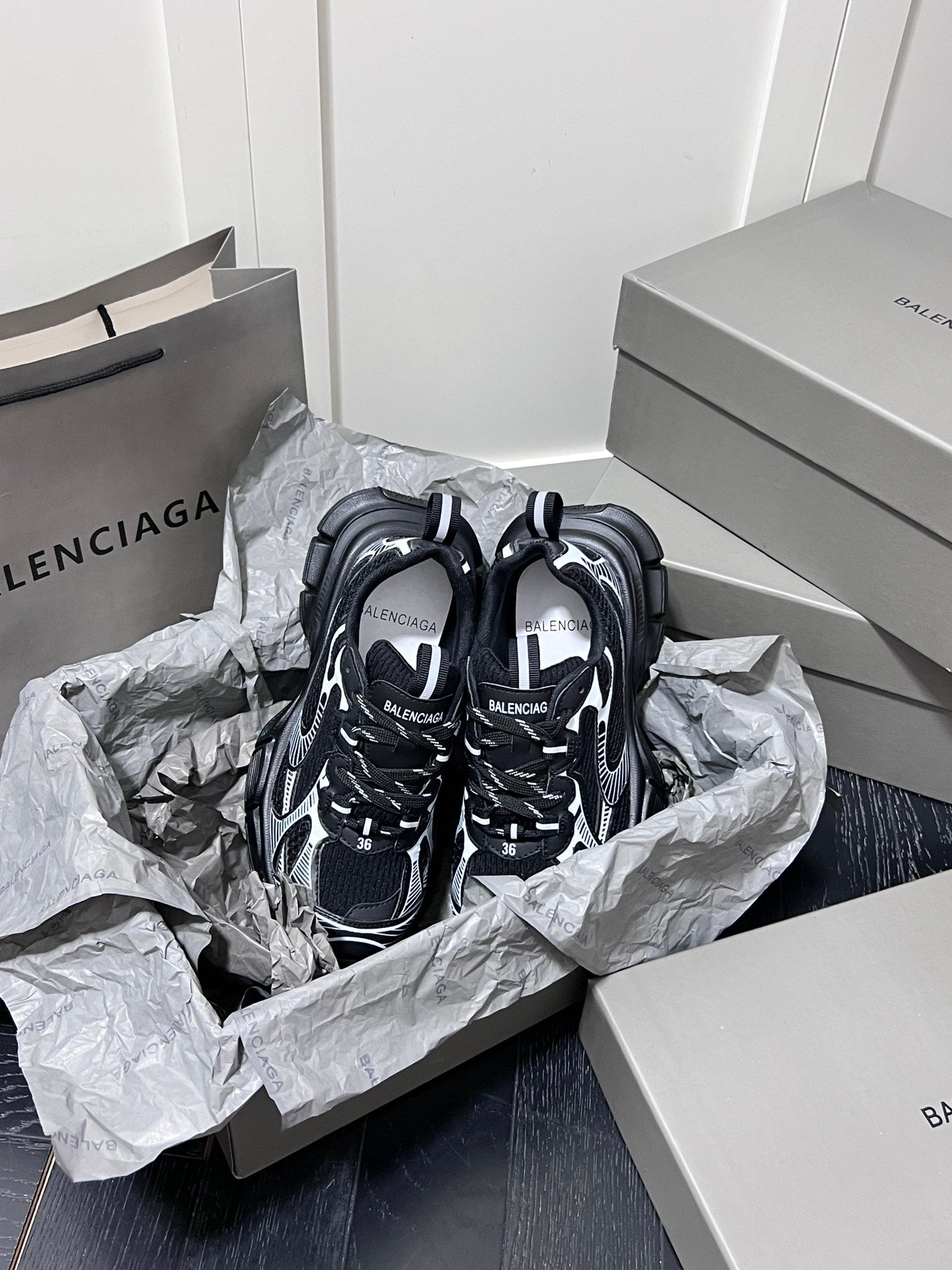 Z1Z54J116 Popular Casual shoes
