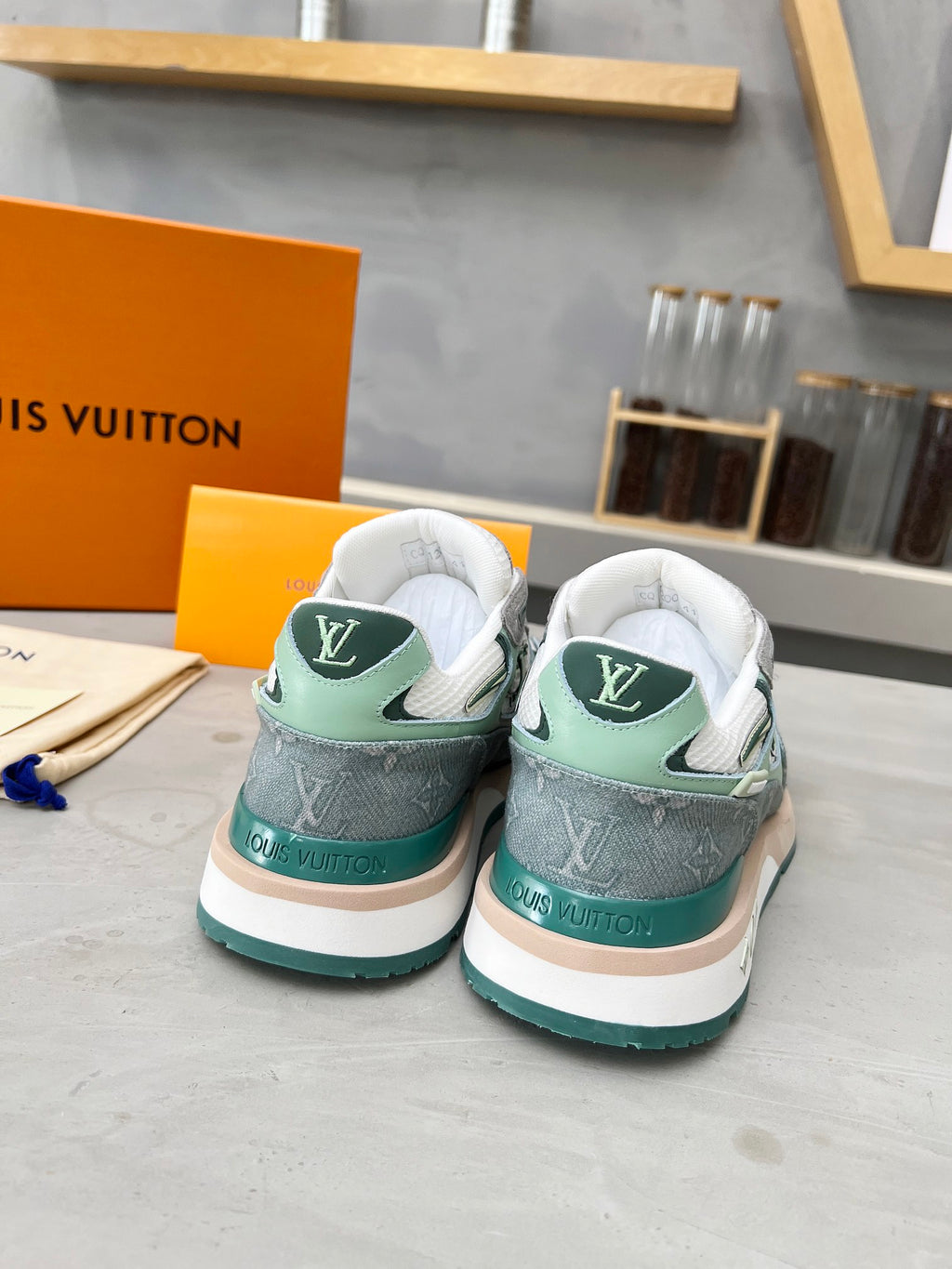 Z2Q105E229 Popular high-quality  Shoes