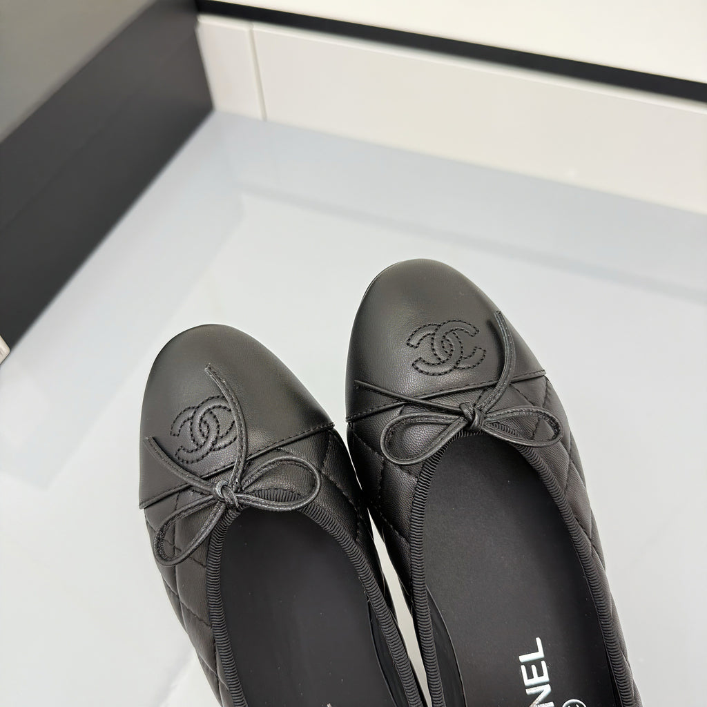 Z2Q105C413 Popular high-quality leather Shoes