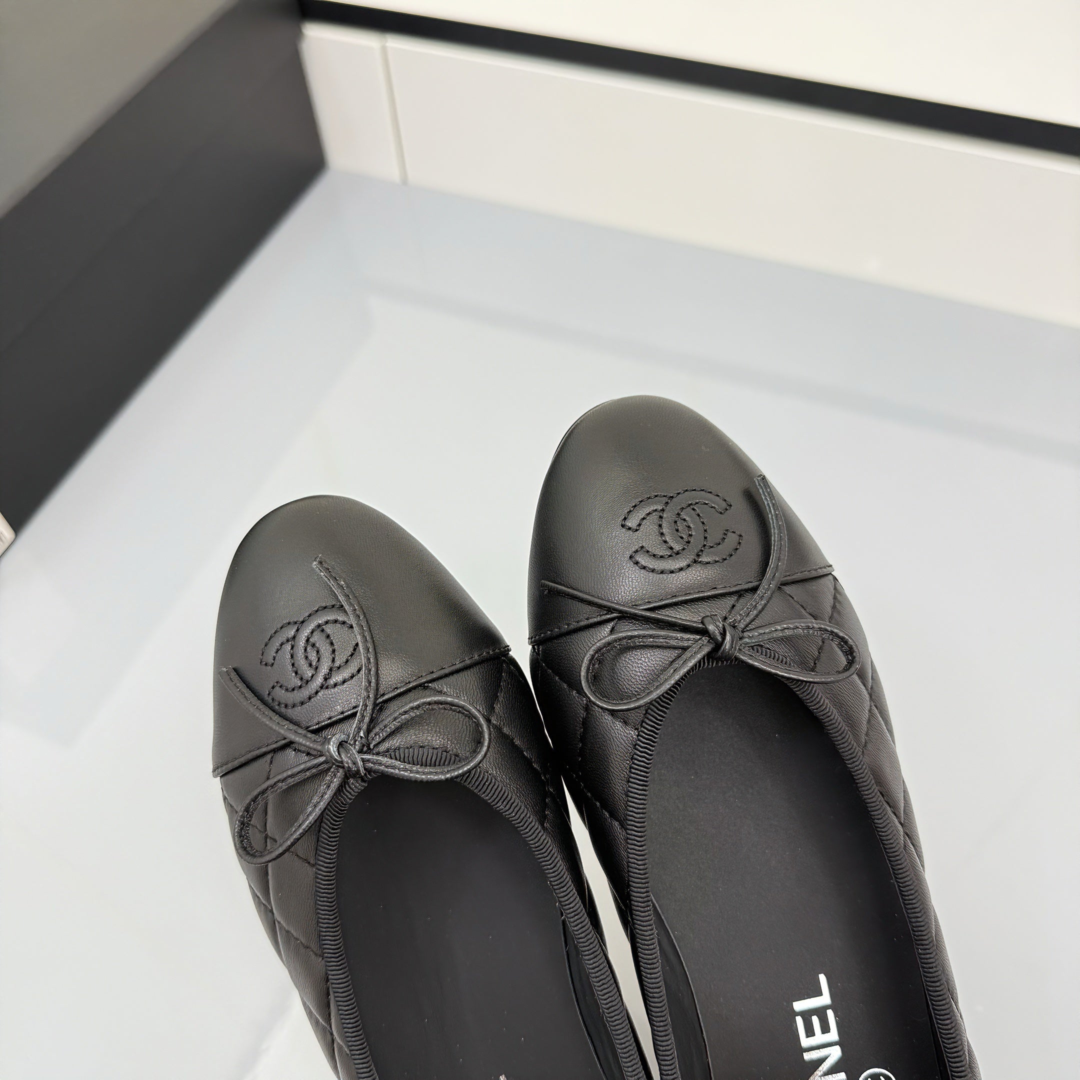 Z2Q105C413 Popular high-quality leather Shoes
