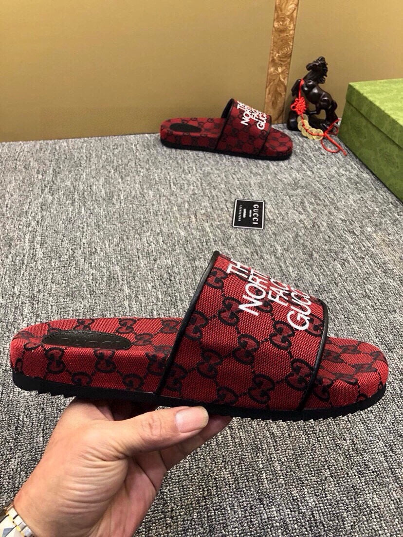 Z5R76B3 Popular Slippers