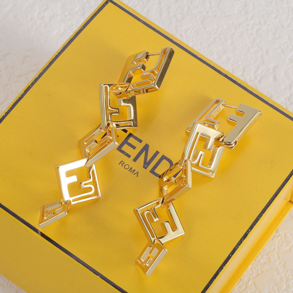 X1Q95F24E Popular Earrings