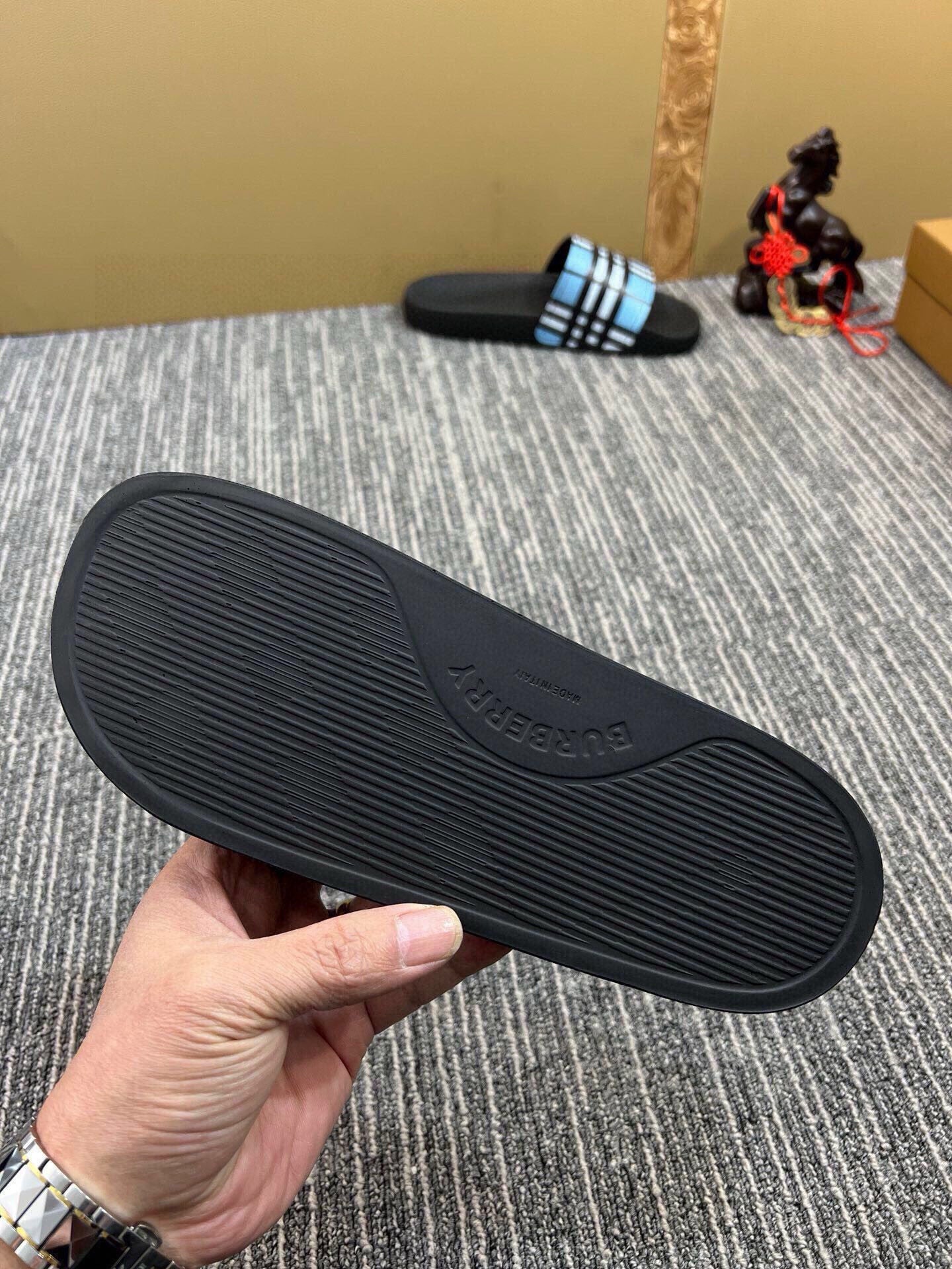 Z5Z35R257 Popular Slippers