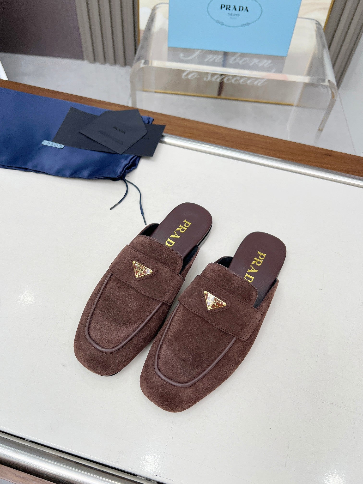Z2Q105P405 Popular high-quality Shoes