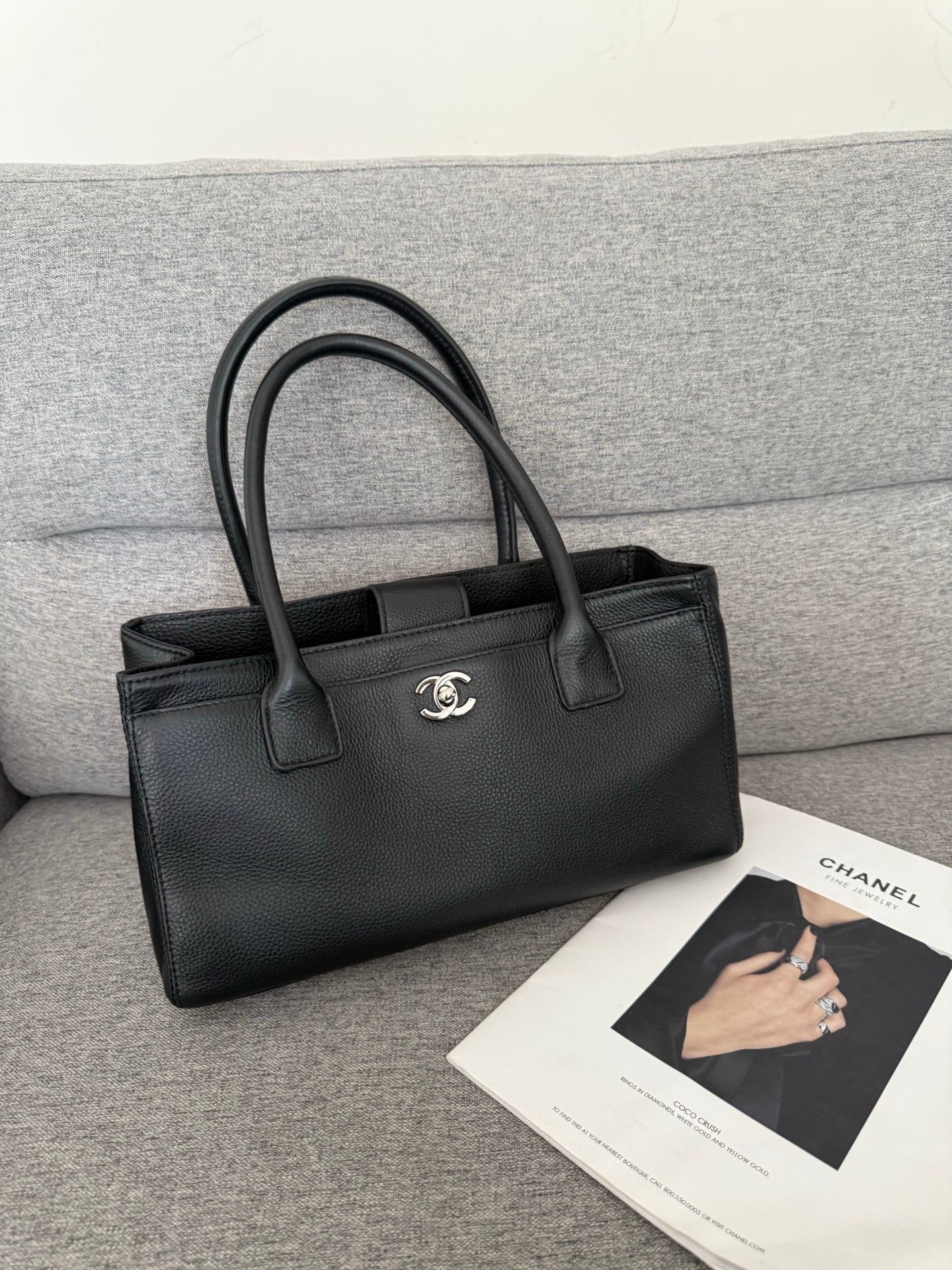 B1R76C37 Popular leather bag