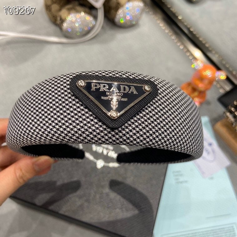 F1R65P7  Popular hair ornament