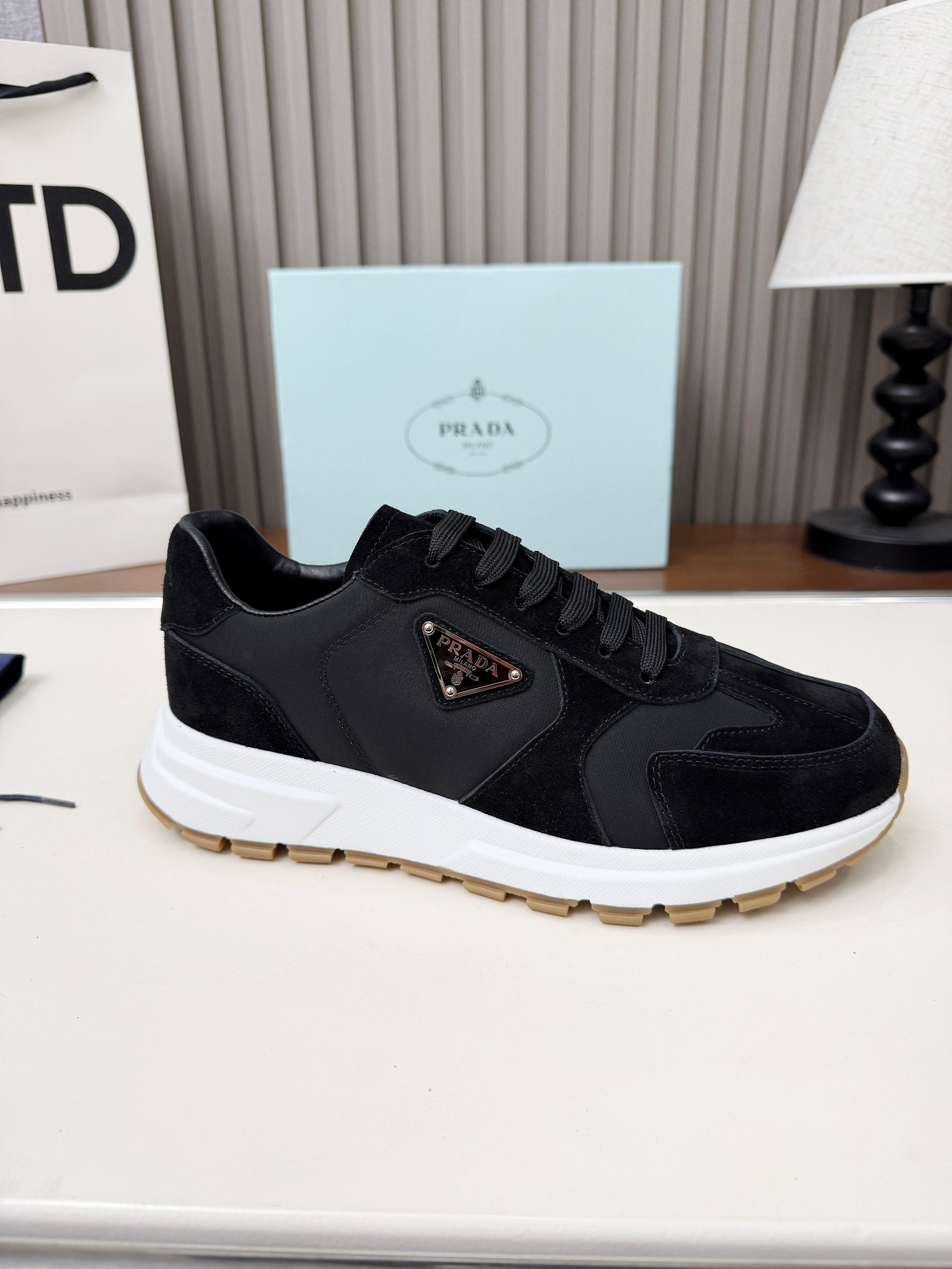 Z2P36P61 Popular high-quality leather Shoes