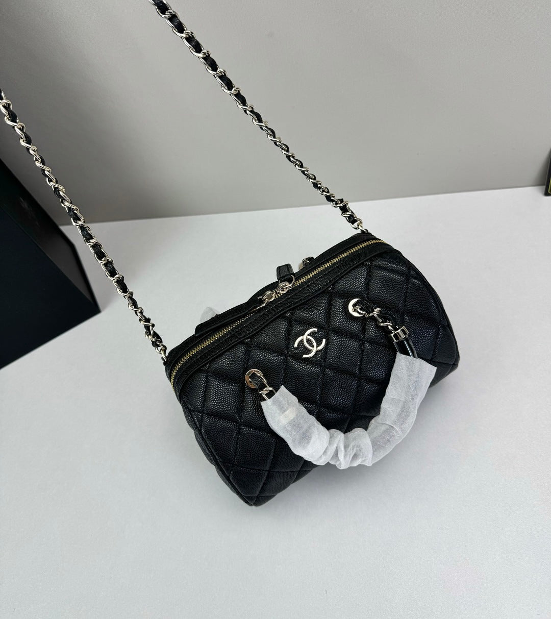 B1R15C55  Popular  leather bag