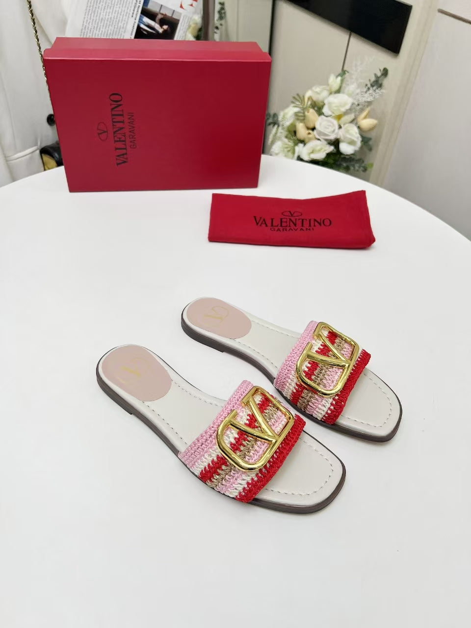 Z2Q55VL31  Popular Slippers