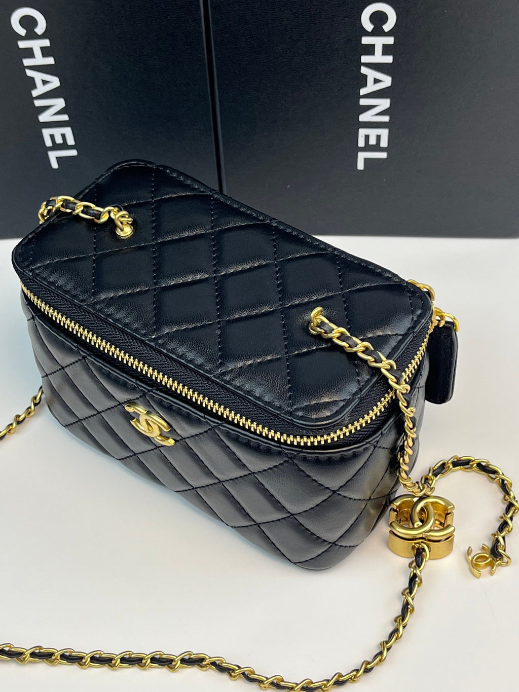 B1P36C83 Popular leather bag
