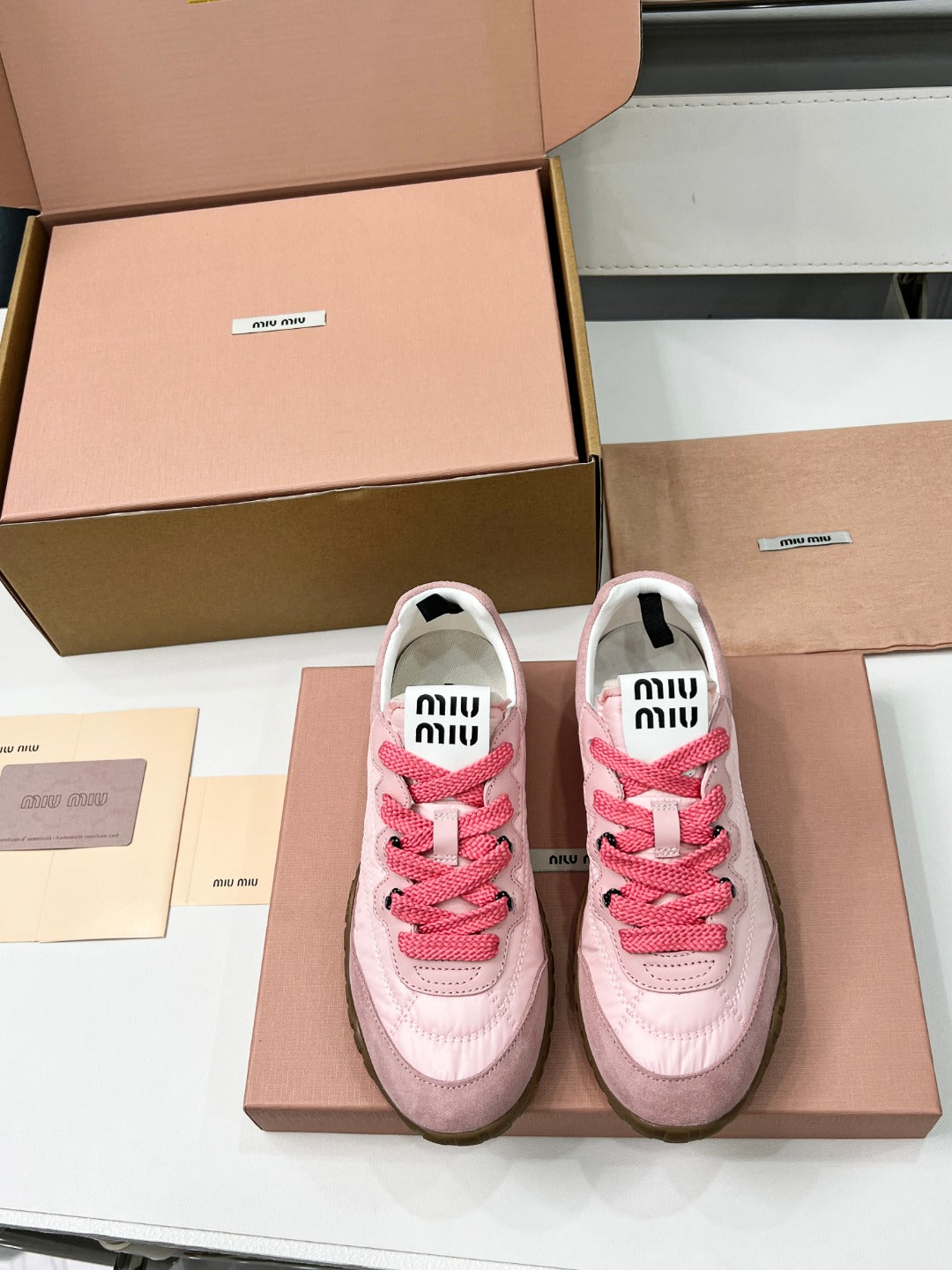 Z2Q105A236 Popular high-quality  Shoes