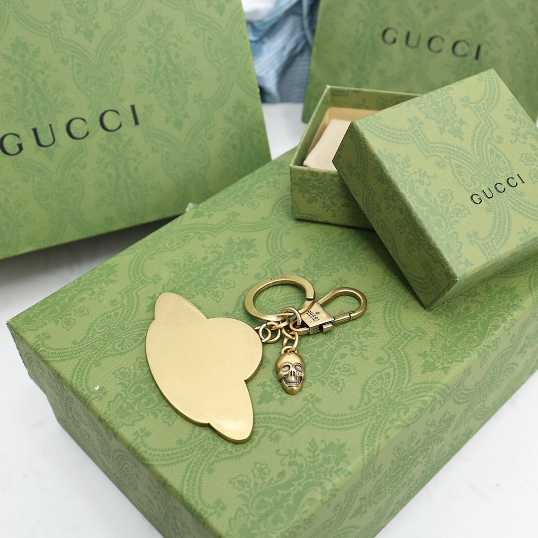 A1Z105B17 Popular bag 's charms accessories