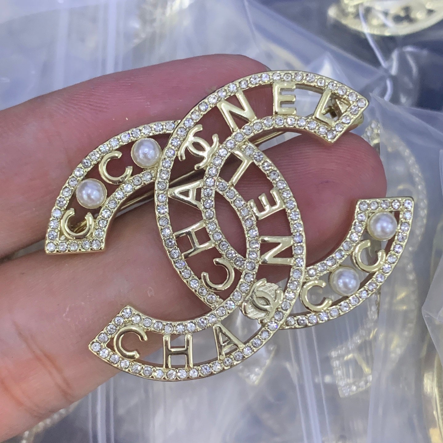 X1Z65C37X Popular Brooch