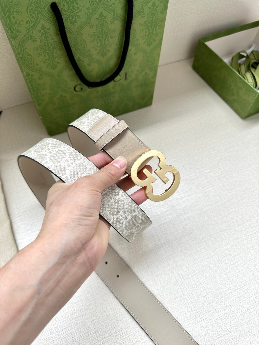 P1R55B229 Popular High quality belt With full package