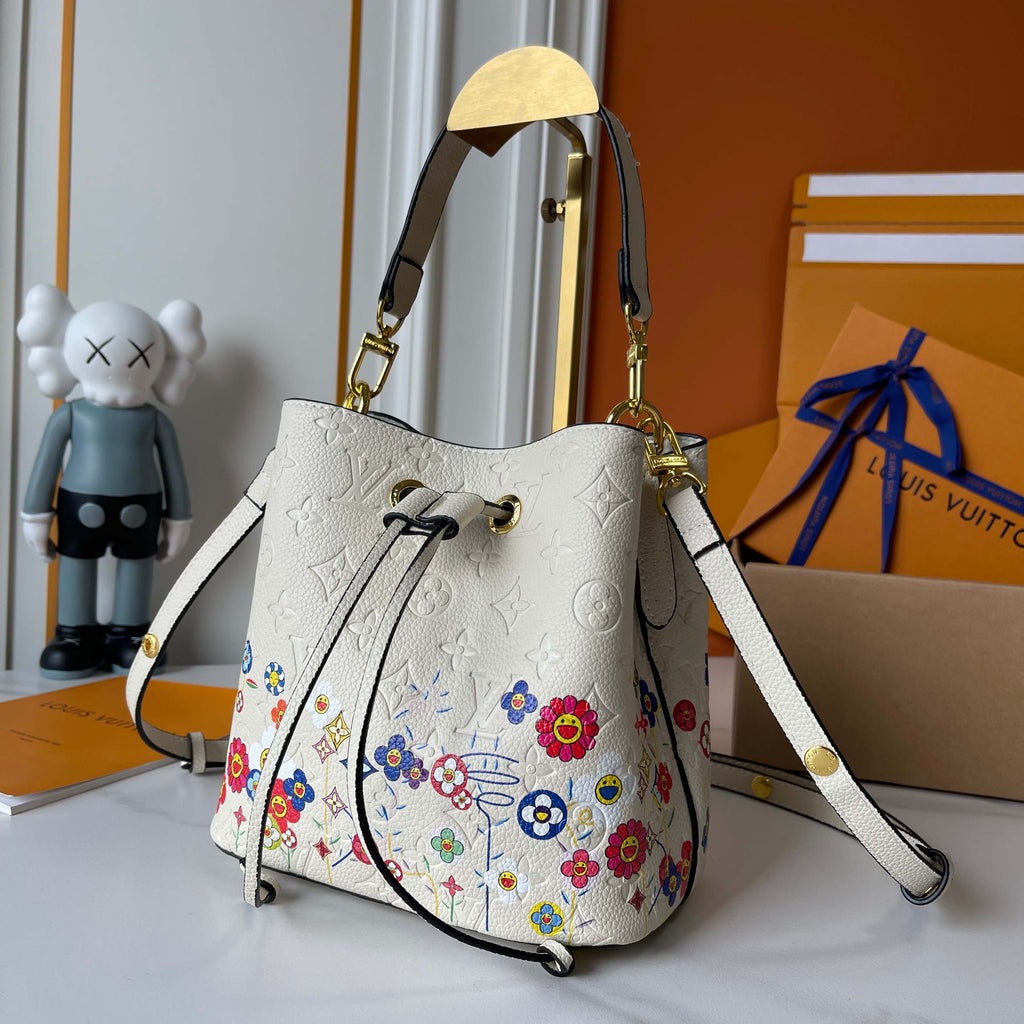 B1R15E33  Popular   leather bag