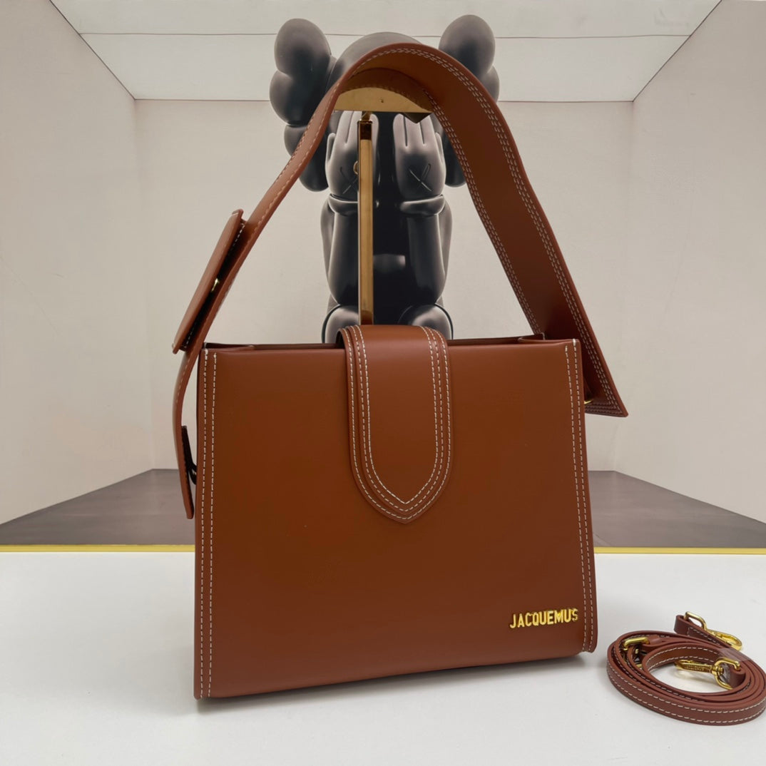 B1P36A33 Popular leather bag