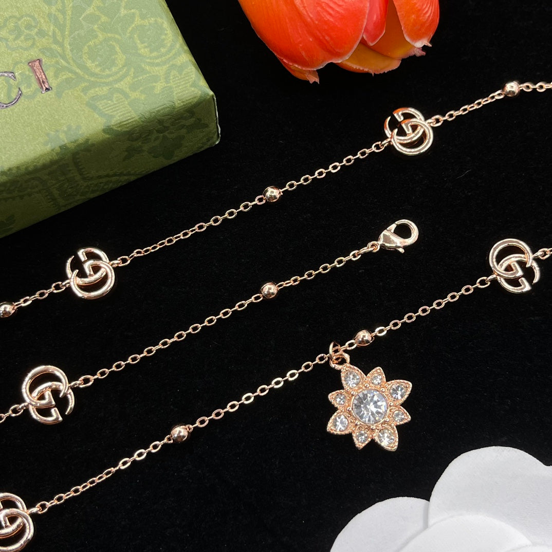 X1R75B27X Popular   Necklaces .