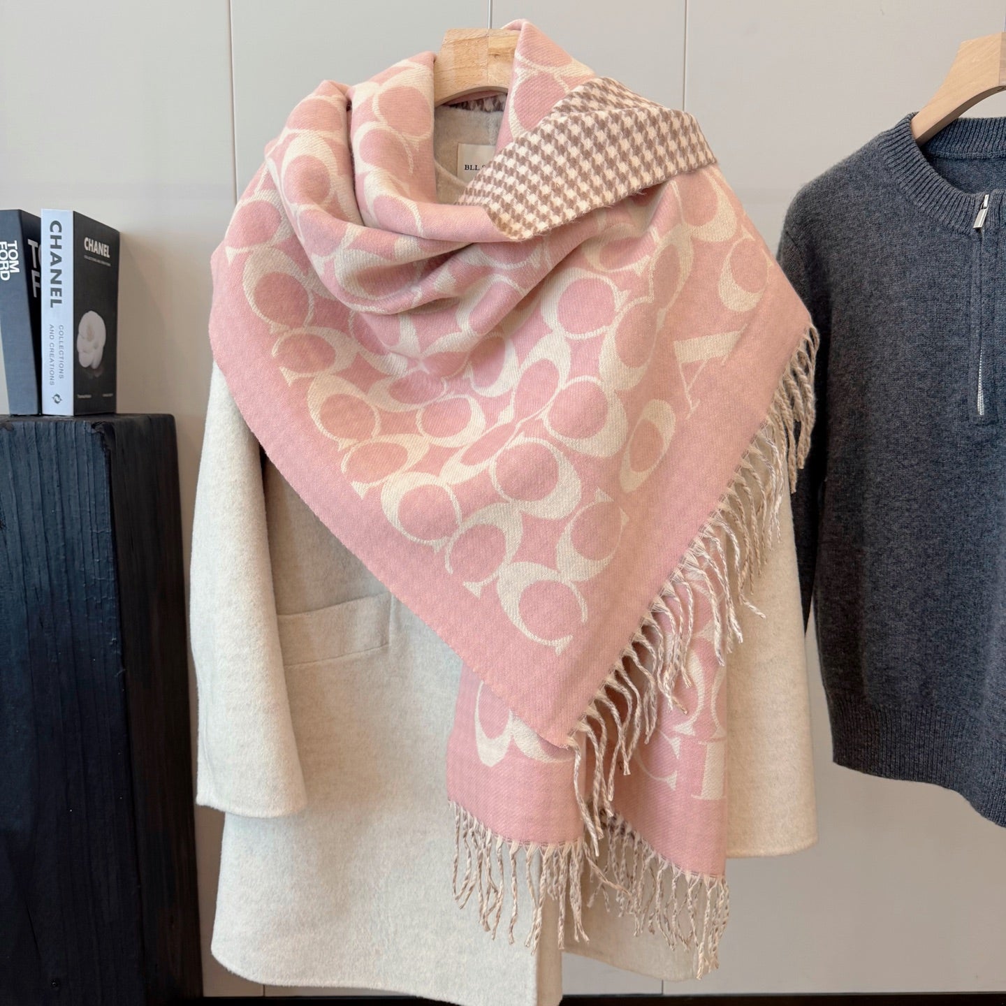 W1R86A51 Popular Winter Scarves