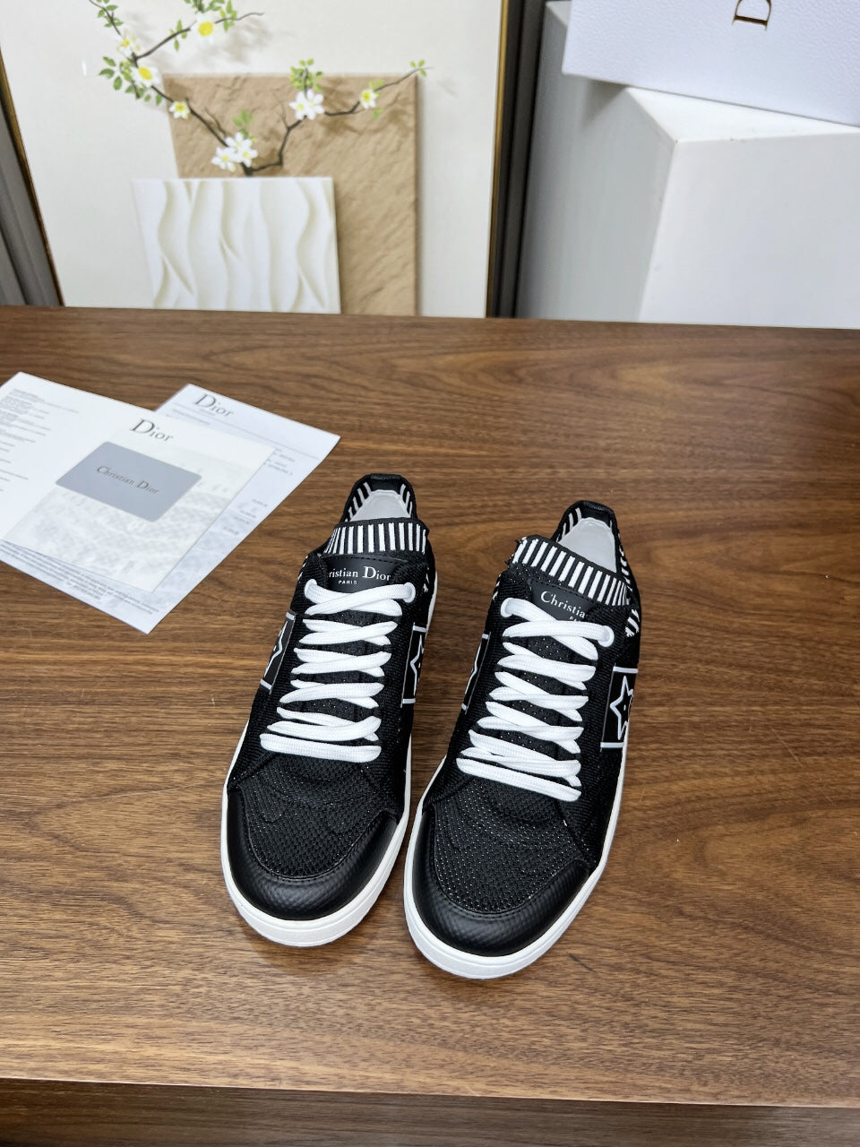 Z2Q105D310 Popular high-quality Shoes