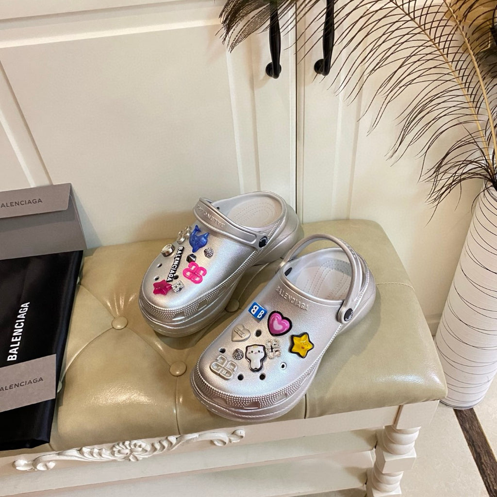 Z2Q55J56  Popular shoes