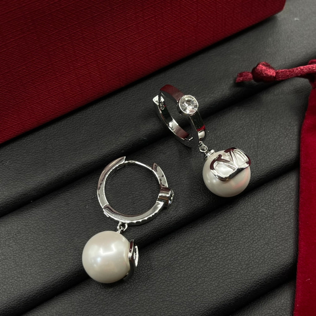 X1Z54VL353E Popular  Earrings