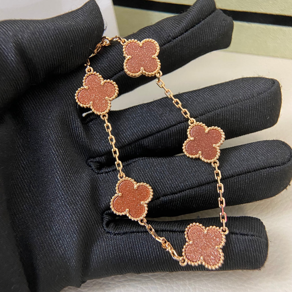 X5Q85VA231X Popular Necklace. Bracelets
