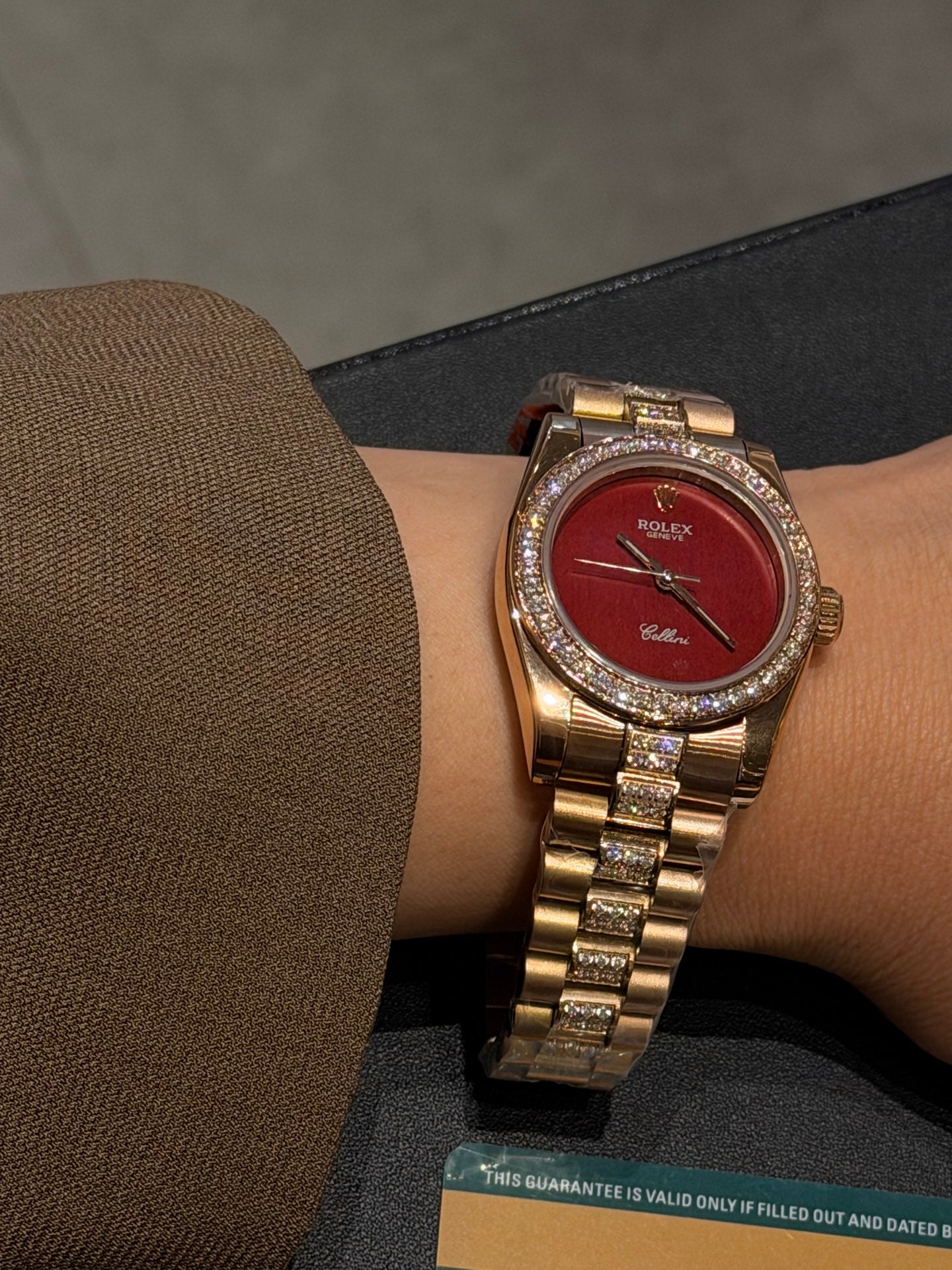 L1R36L23 Popular Watches