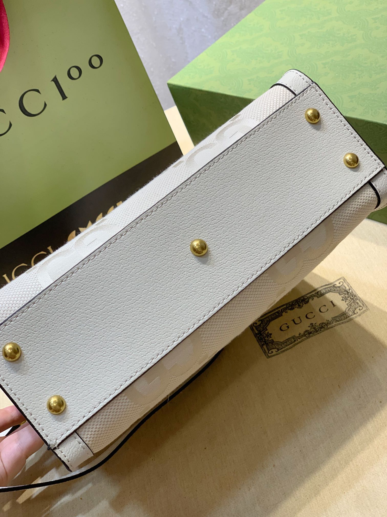 B1X93B117 Popular leather bag 