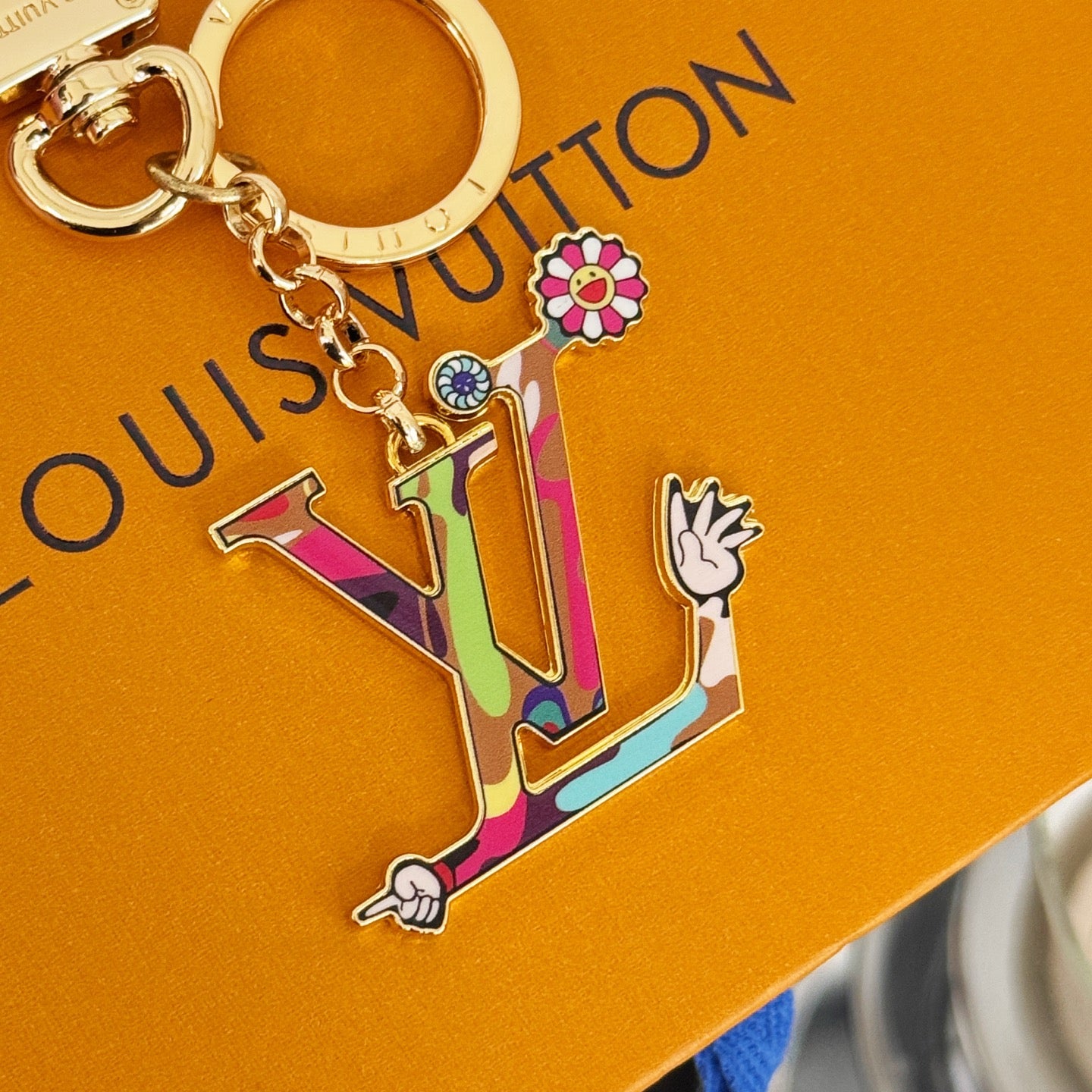 A1Z105E43 Popular bag 's charms accessories
