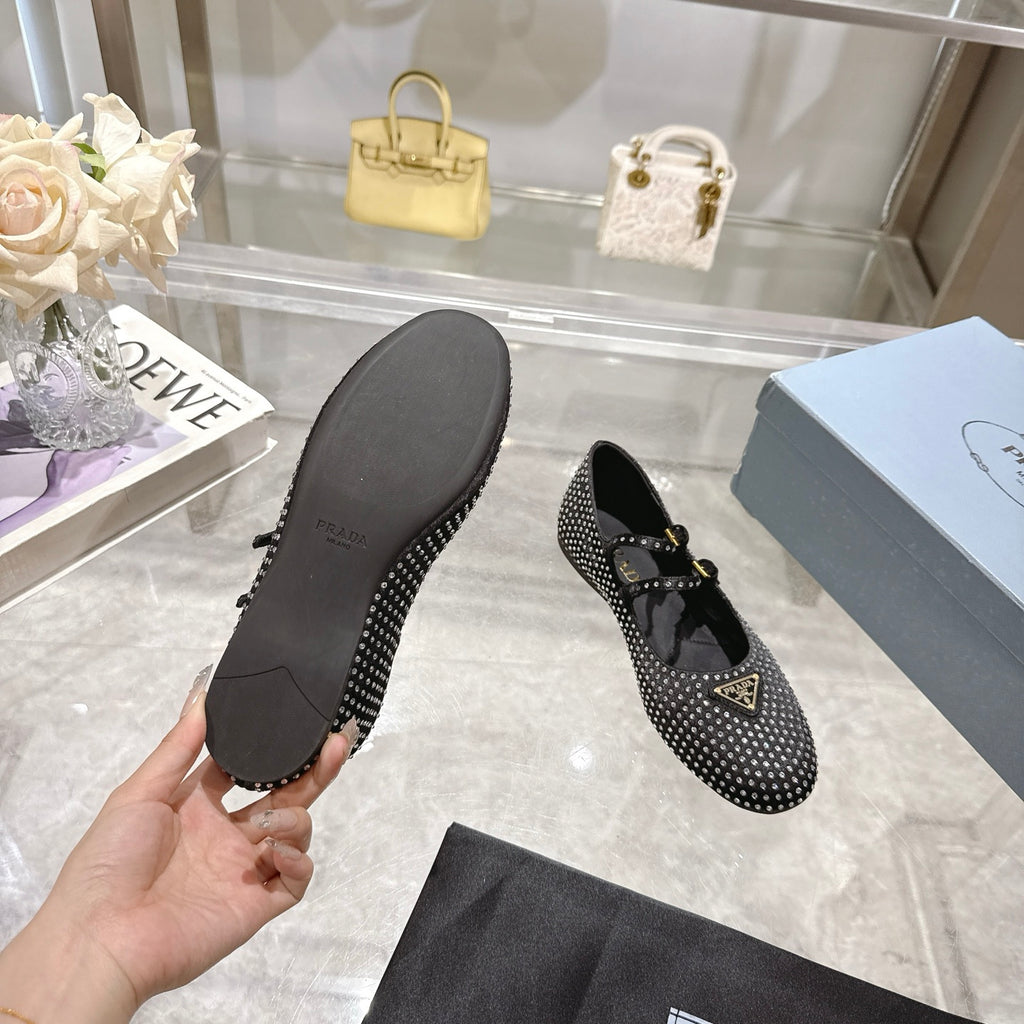 Z2R85P52  Popular high-quality shoes