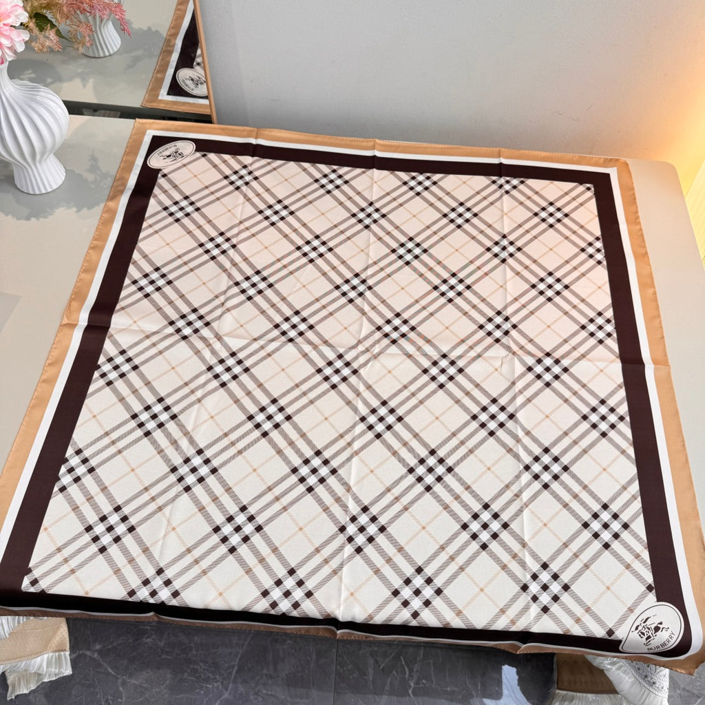 W1N46R18 Popular Silk Scarve